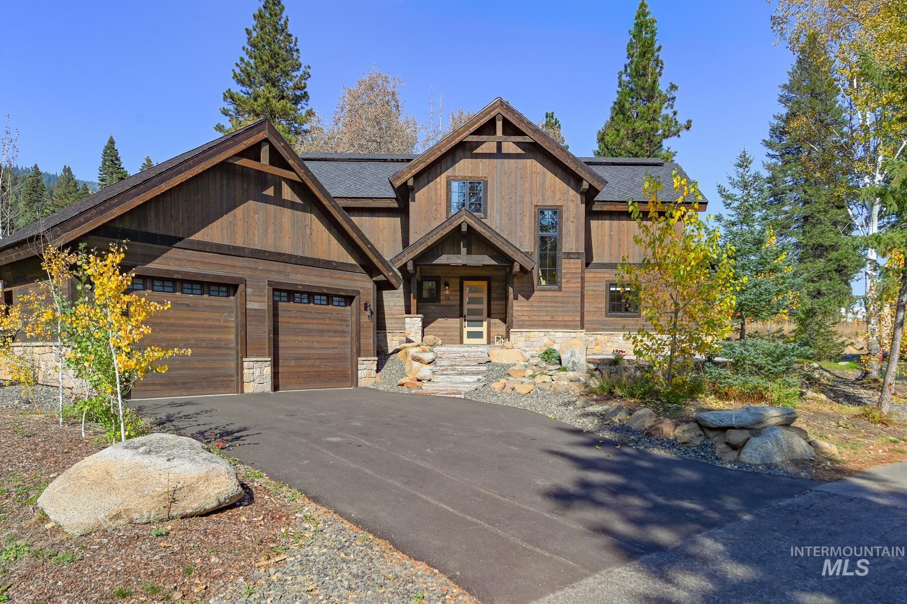 98 Sugarloaf Place, Donnelly, Idaho 83615, 3 Bedrooms, 3.5 Bathrooms, Residential For Sale, Price $2,199,000, 98930052