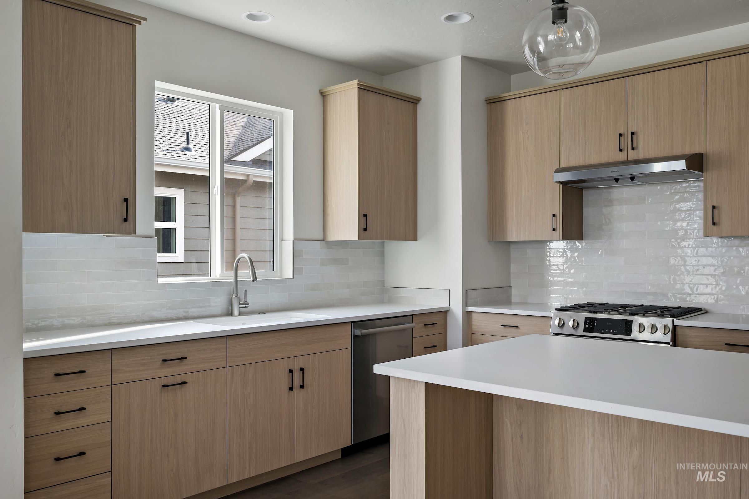 6059 S Aspiration Ave, Meridian, Idaho 83642, 3 Bedrooms, 2.5 Bathrooms, Residential For Sale, Price $548,700, 98930072