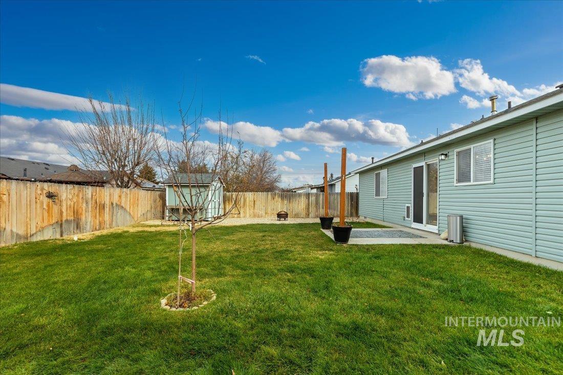 619 Antelope Way, Caldwell, Idaho 83607, 3 Bedrooms, 2 Bathrooms, Residential For Sale, Price $335,000,MLS 98930074