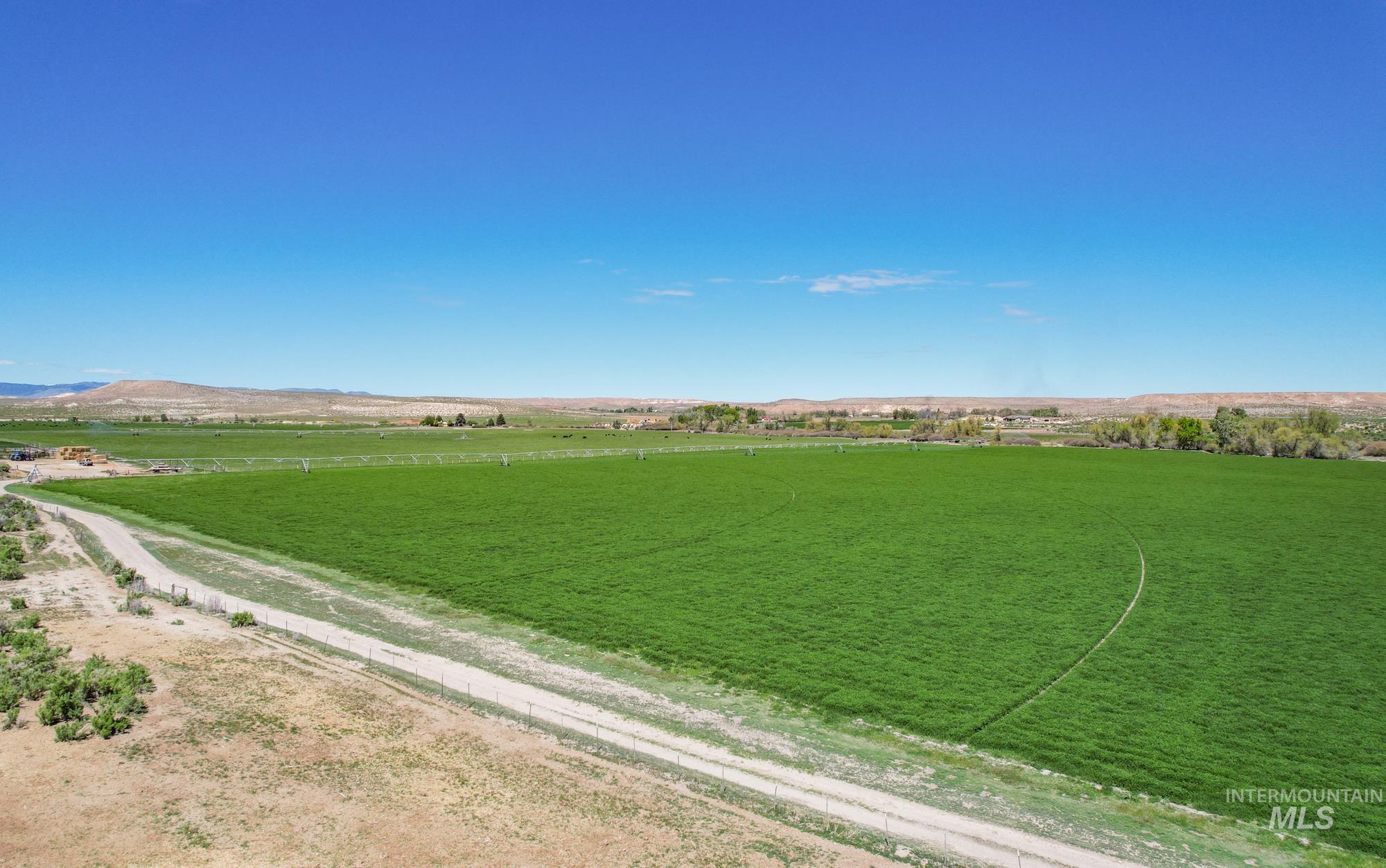 18138 Oreana Loop Road, Murphy, Idaho 83650, 3 Bedrooms, 2 Bathrooms, Farm & Ranch For Sale, Price $5,750,000, 98930116