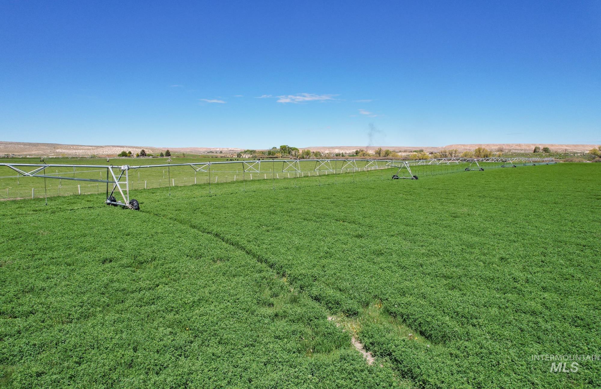 18138 Oreana Loop Road, Murphy, Idaho 83650, 3 Bedrooms, 2 Bathrooms, Farm & Ranch For Sale, Price $5,750,000, 98930116