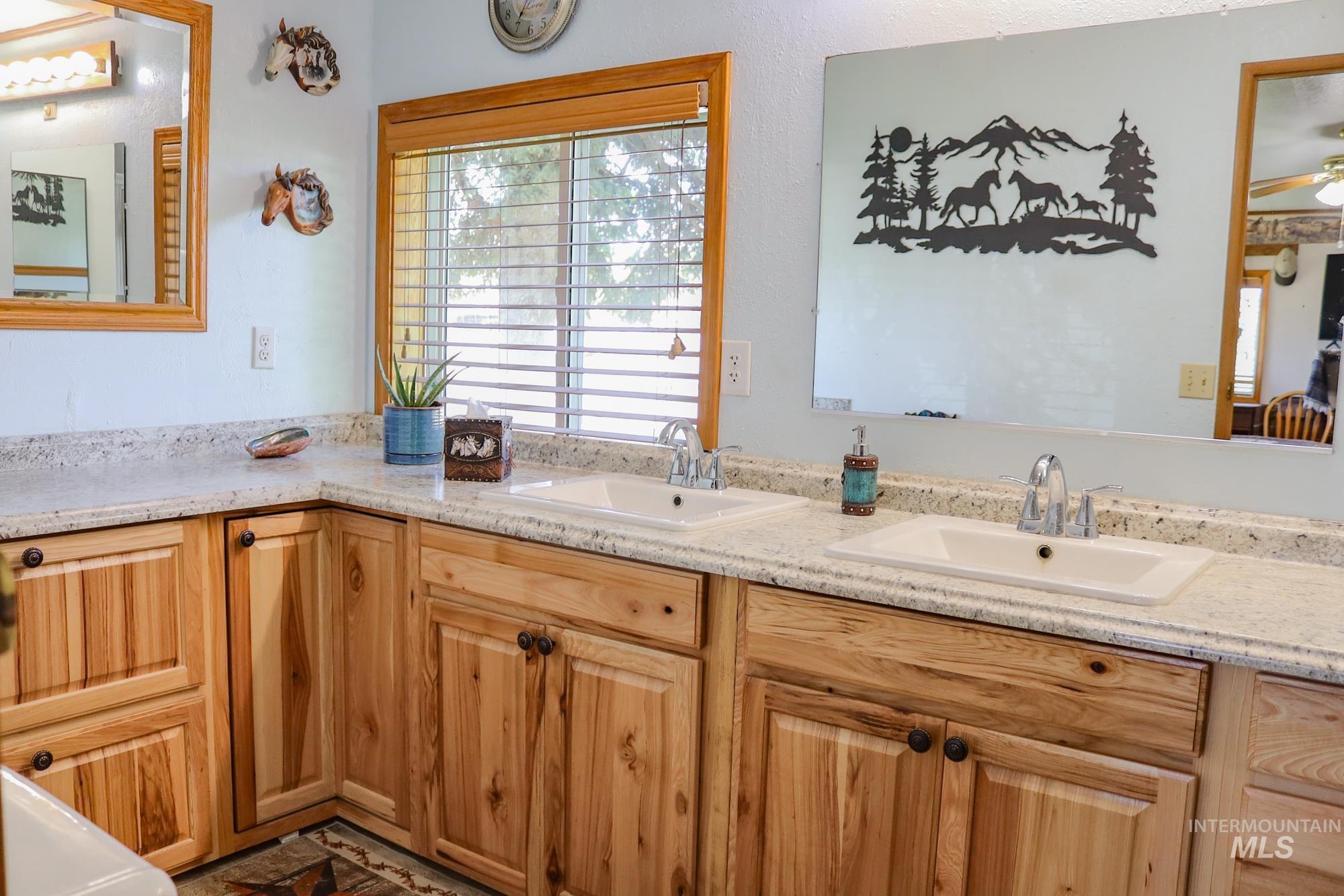 18138 Oreana Loop Road, Murphy, Idaho 83650, 3 Bedrooms, 2 Bathrooms, Farm & Ranch For Sale, Price $5,750,000, 98930116