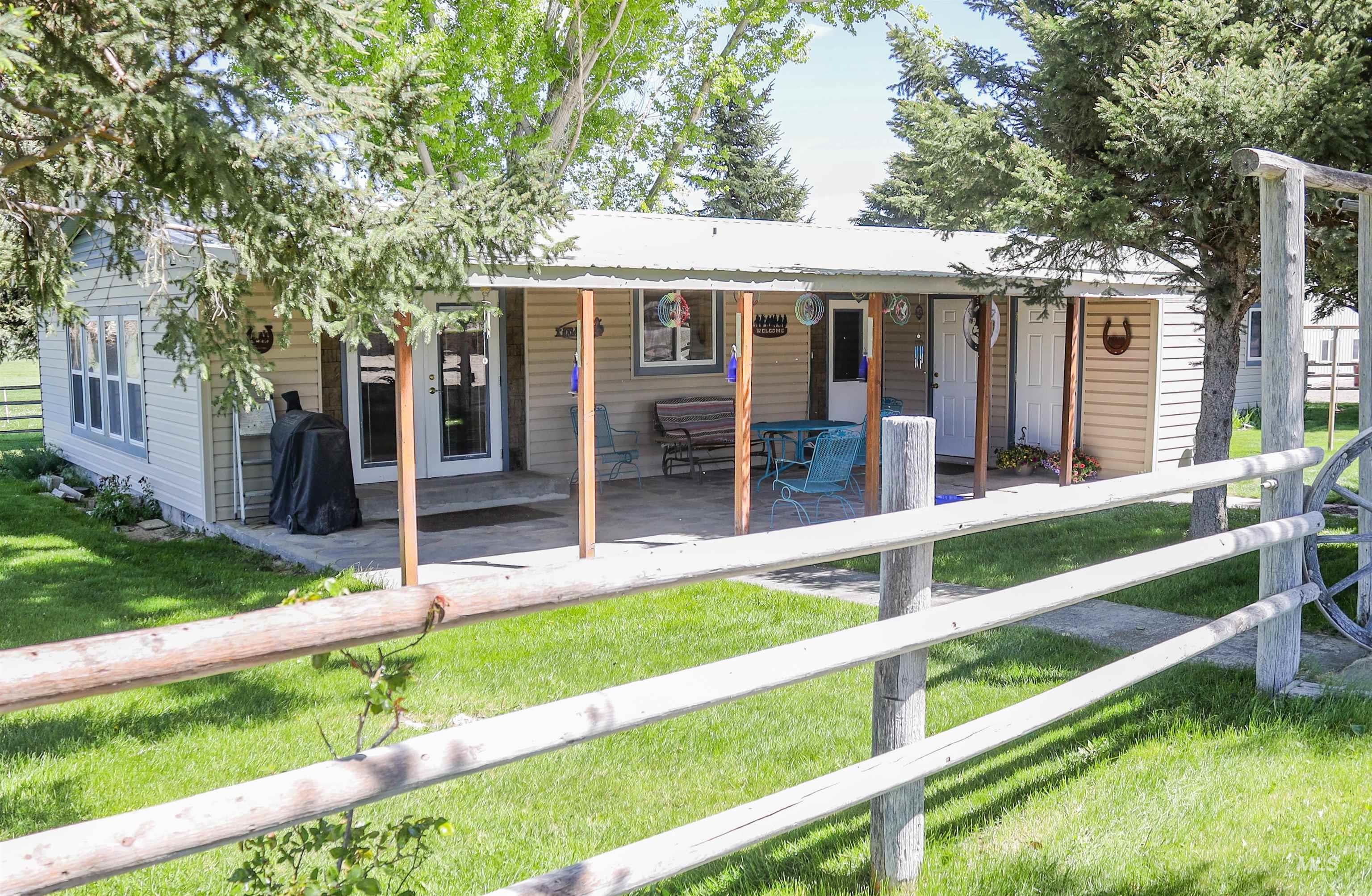18138 Oreana Loop Road, Murphy, Idaho 83650, 3 Bedrooms, 2 Bathrooms, Farm & Ranch For Sale, Price $5,750,000, 98930116