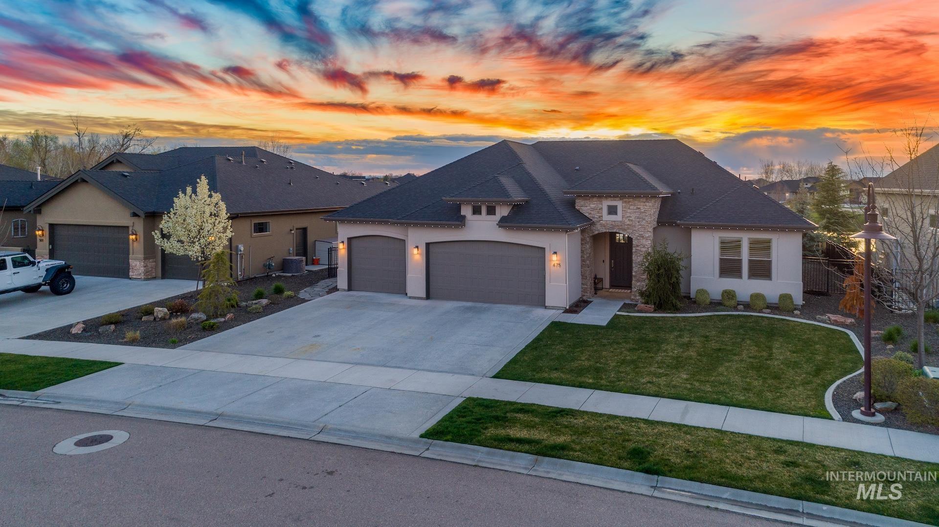 475 S Barkvine Way, Star, Idaho 83669, 4 Bedrooms, 2.5 Bathrooms, Residential For Sale, Price $1,099,900,MLS 98930240