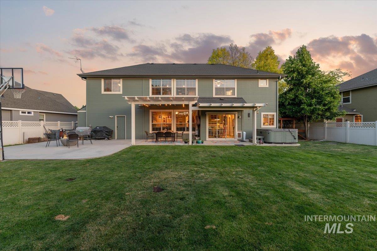 2262 W Teano Dr, Meridian, Idaho 83646, 5 Bedrooms, 3.5 Bathrooms, Residential For Sale, Price $749,900,MLS 98930257