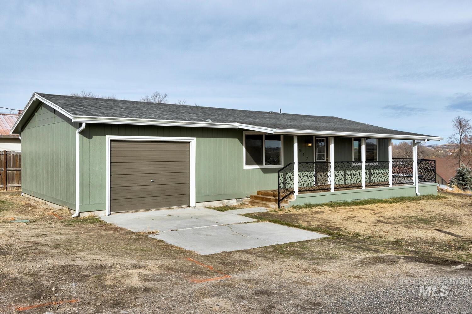 317 Mitchell, Marsing, Idaho 83639, 1 Bedroom, 1 Bathroom, Residential For Sale, Price $265,000,MLS 98930328