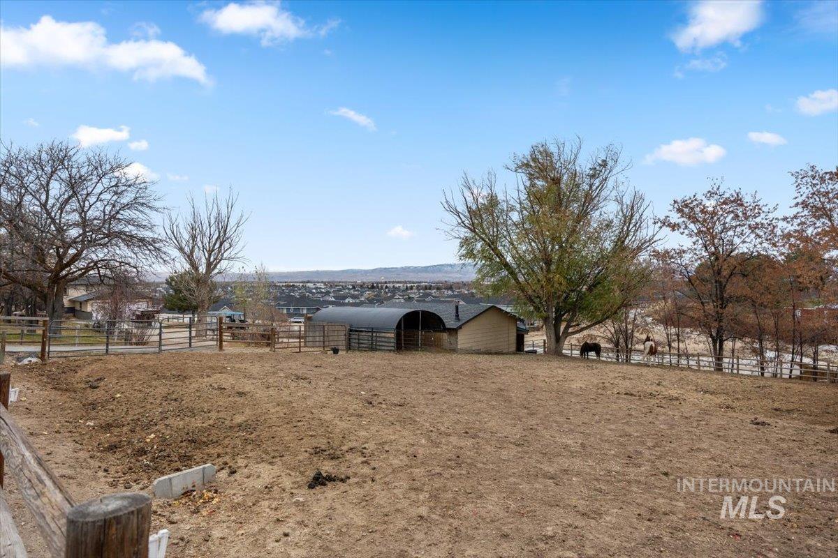 2580 S Linder, Meridian, Idaho 83642, 3 Bedrooms, 2 Bathrooms, Farm & Ranch For Sale, Price $725,000,MLS 98930361