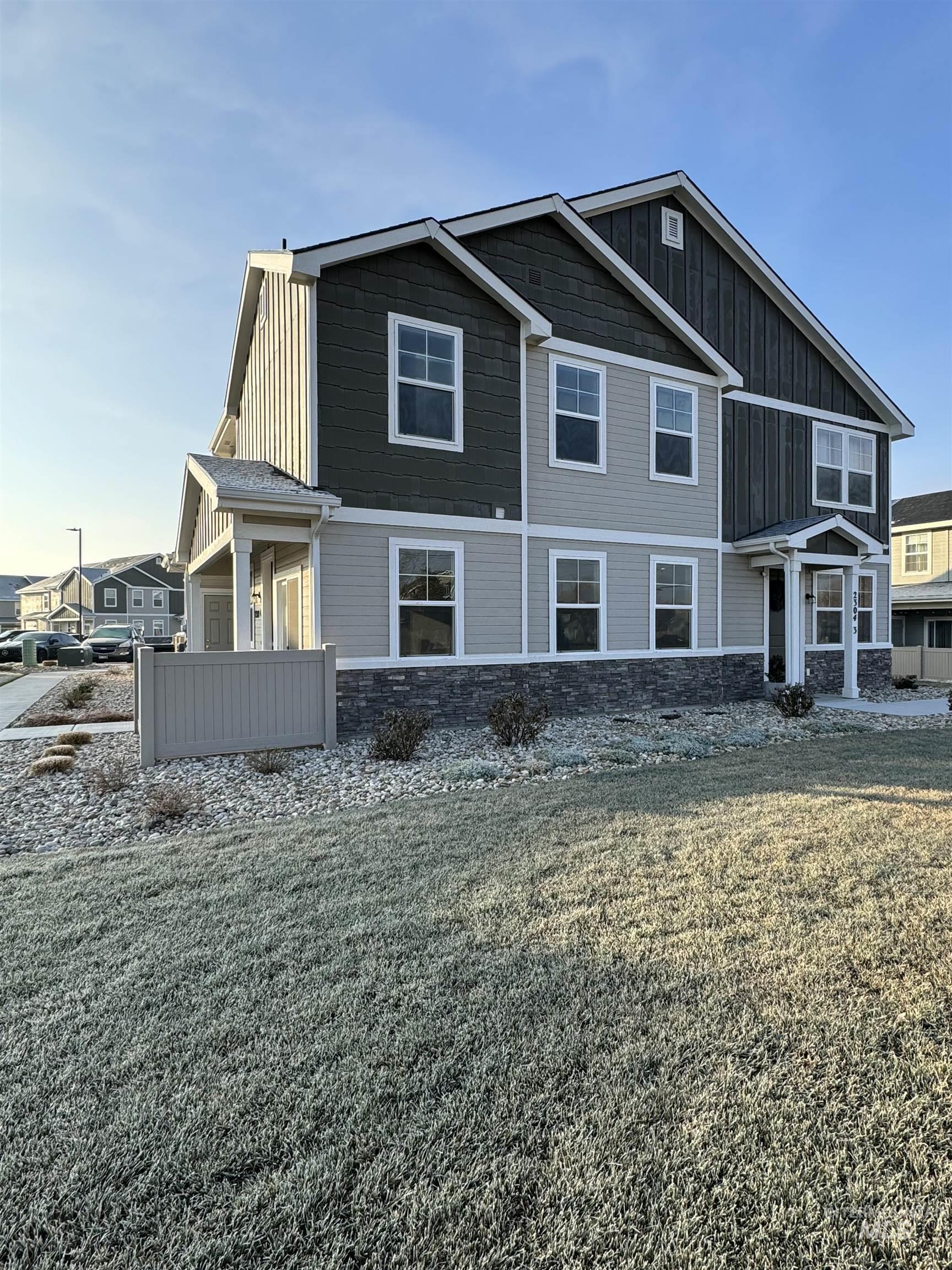 2304 E Spice Loop, Nampa, Idaho 83651, 3 Bedrooms, 3 Bathrooms, Residential For Sale, Price $309,000,MLS 98930391