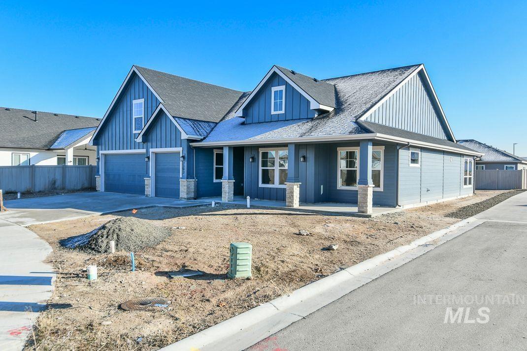 2392 S Thacker Ridge Ave., Nampa, Idaho 83686, 3 Bedrooms, 2.5 Bathrooms, Residential For Sale, Price $589,900, 98930508