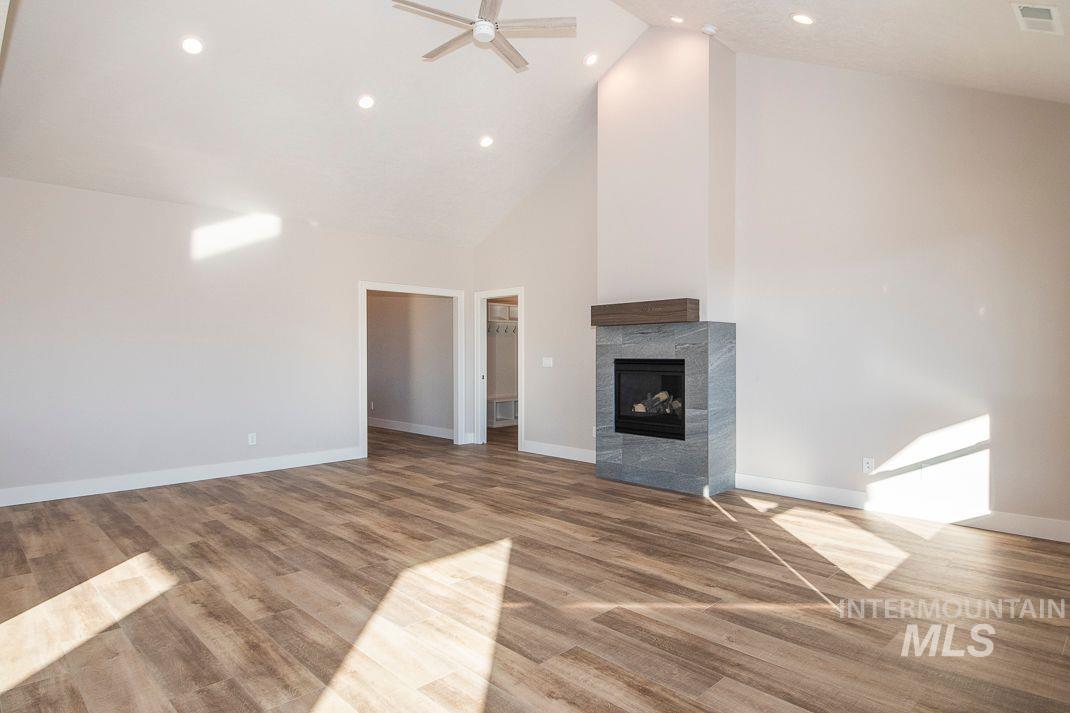 2392 S Thacker Ridge Ave., Nampa, Idaho 83686, 3 Bedrooms, 2.5 Bathrooms, Residential For Sale, Price $589,900, 98930508