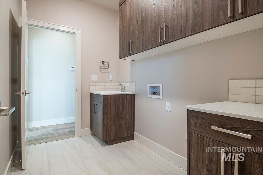 2392 S Thacker Ridge Ave., Nampa, Idaho 83686, 3 Bedrooms, 2.5 Bathrooms, Residential For Sale, Price $589,900, 98930508