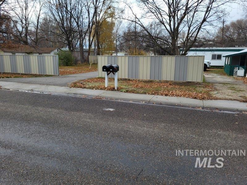 125 1st St N, Nampa, Idaho 83687, 2 Bedrooms, 1 Bathroom, Residential Income For Sale, Price $454,990, 98930527