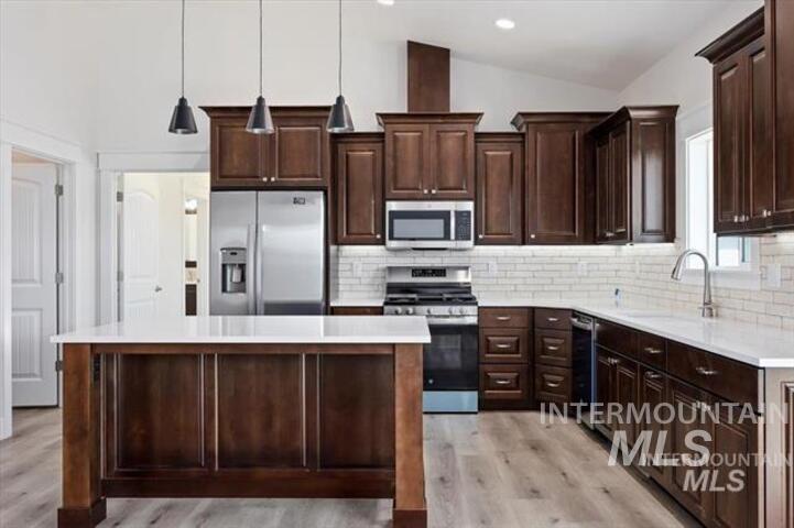 1445 Zephlyn Street, Twin Falls, Idaho 83301, 3 Bedrooms, 2 Bathrooms, Residential For Sale, Price $430,000, 98930588