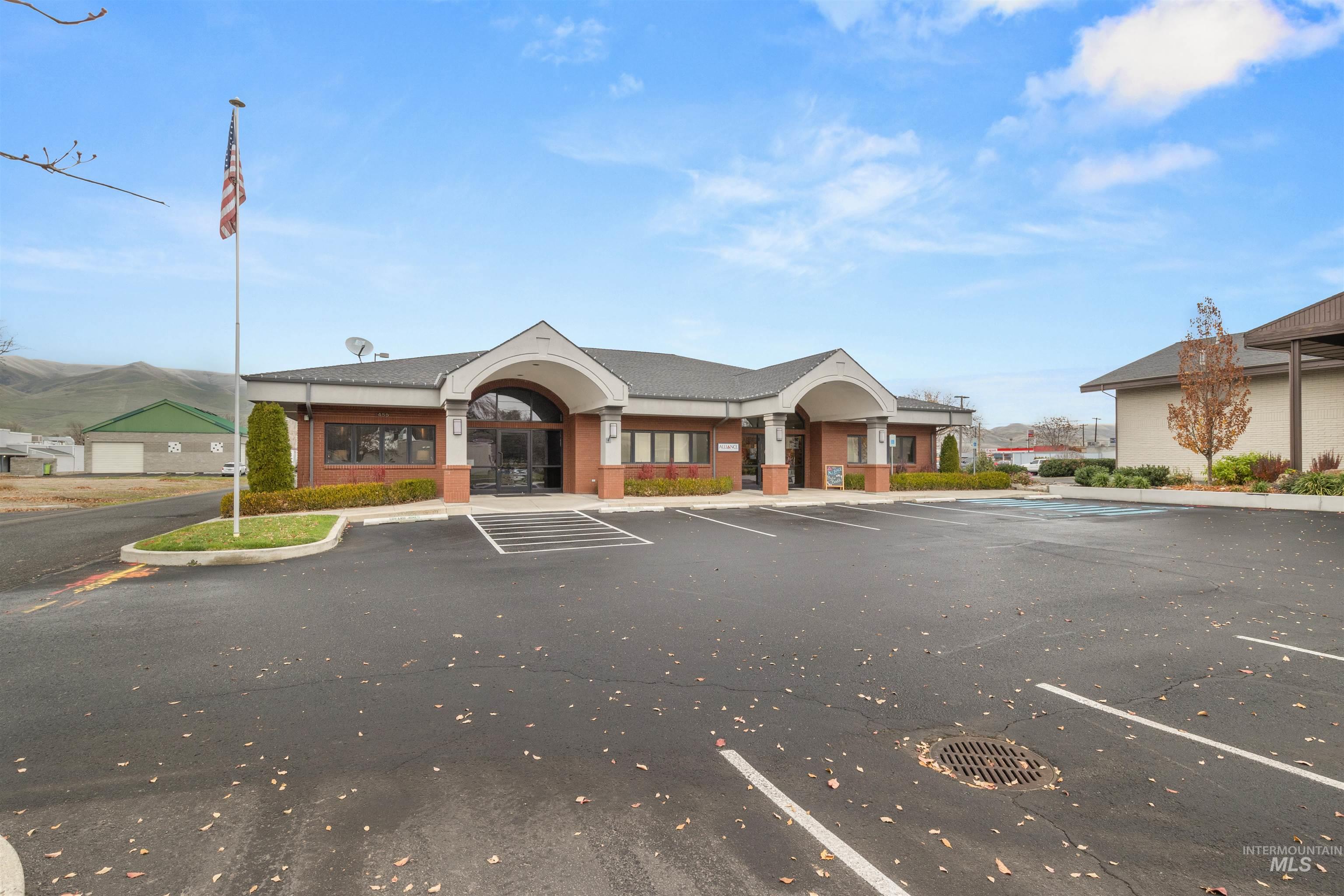 1455 G Street, Lewiston, Idaho 83501, Business/Commercial For Sale, Price $1,000,000, 98930601