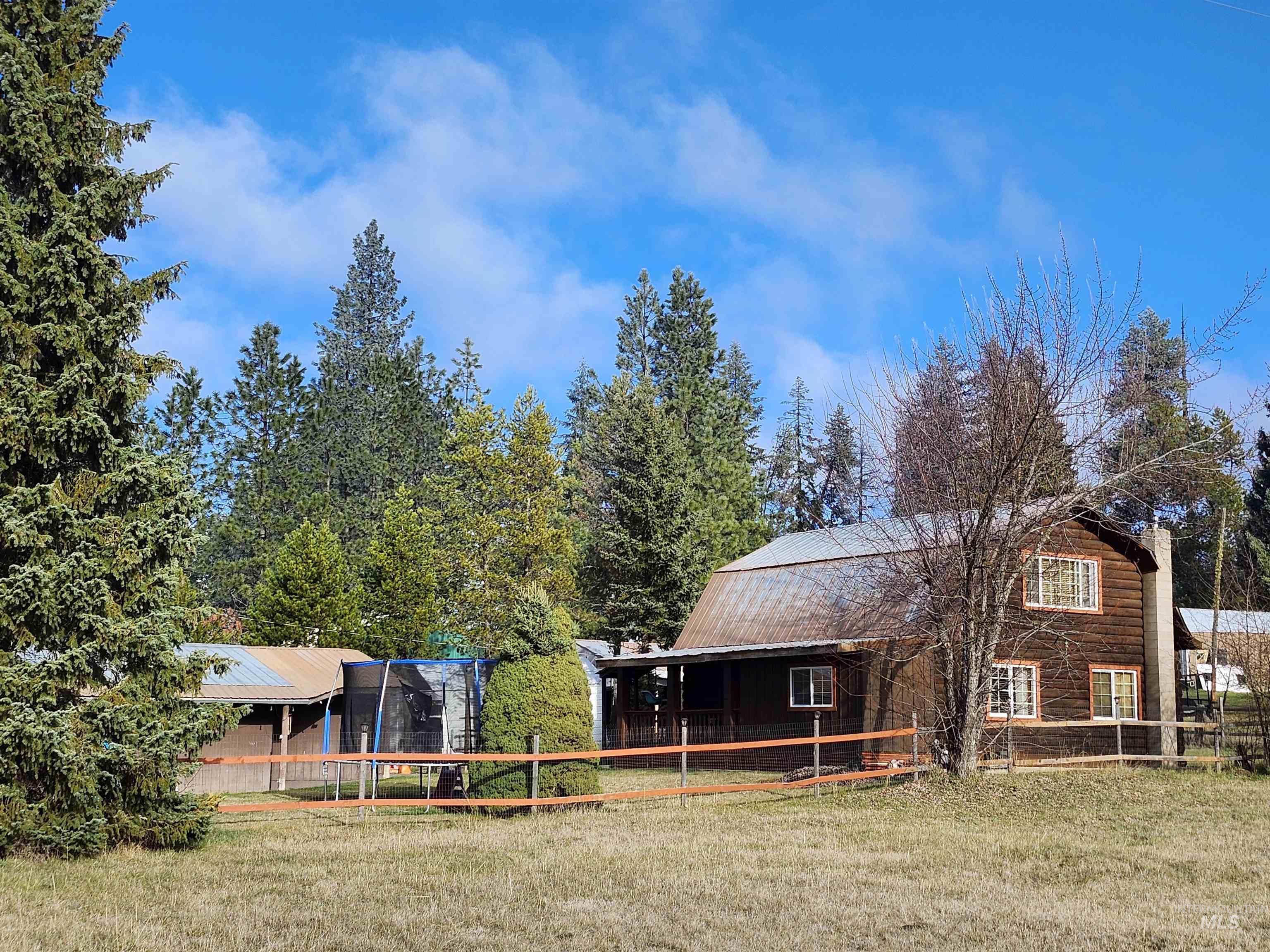 1020 Helmer Ln, Helmer, Idaho 83823, 3 Bedrooms, 2.5 Bathrooms, Residential For Sale, Price $299,000,MLS 98930703