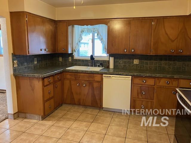 1109 Libby Street, Clarkston, Washington 99403, 3 Bedrooms, 2 Bathrooms, Residential For Sale, Price $339,000,MLS 98930716