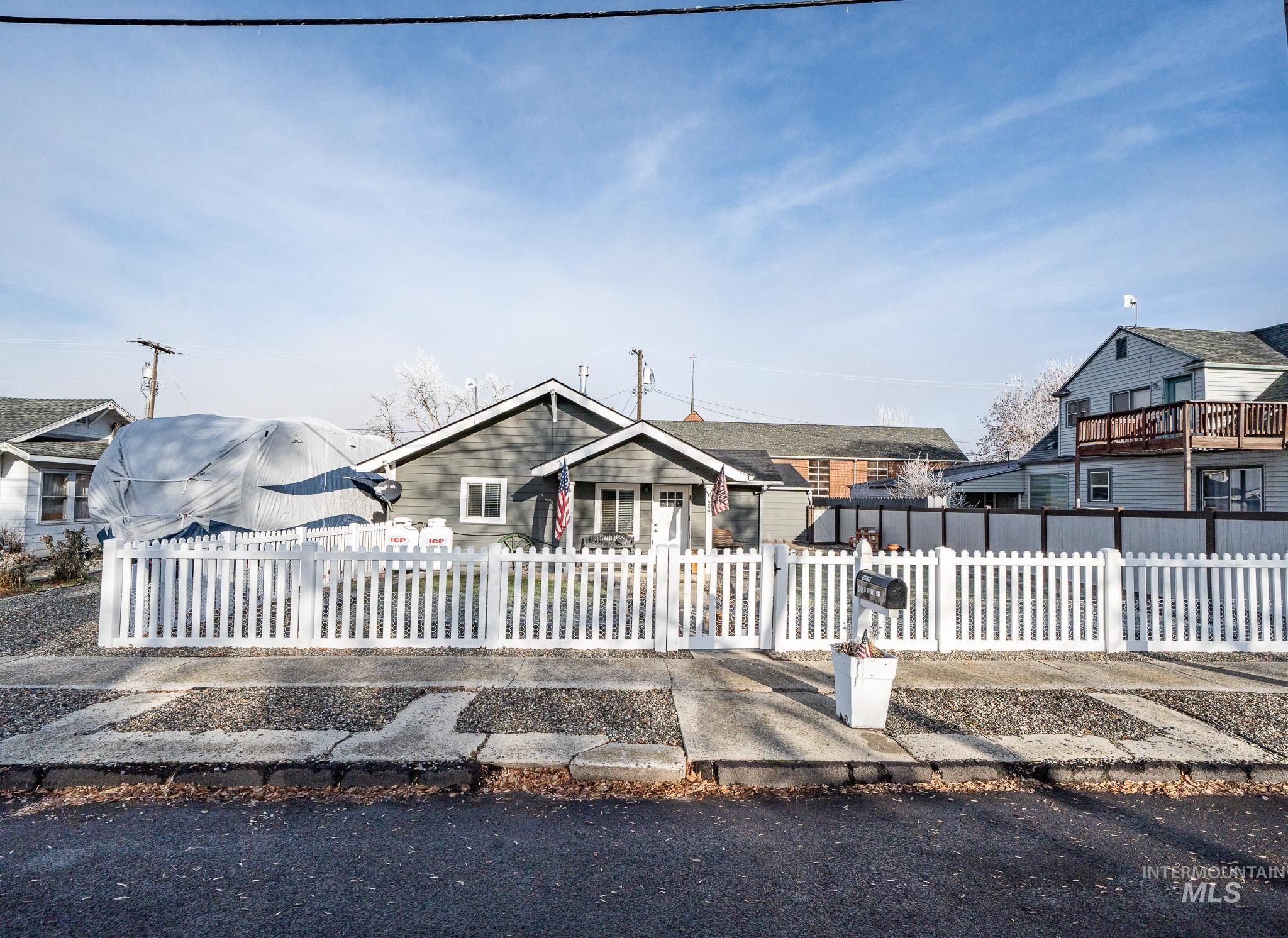 409 W South Street, Grangeville, Idaho 83530, 3 Bedrooms, 2 Bathrooms, Residential For Sale, Price $255,000, 98930729