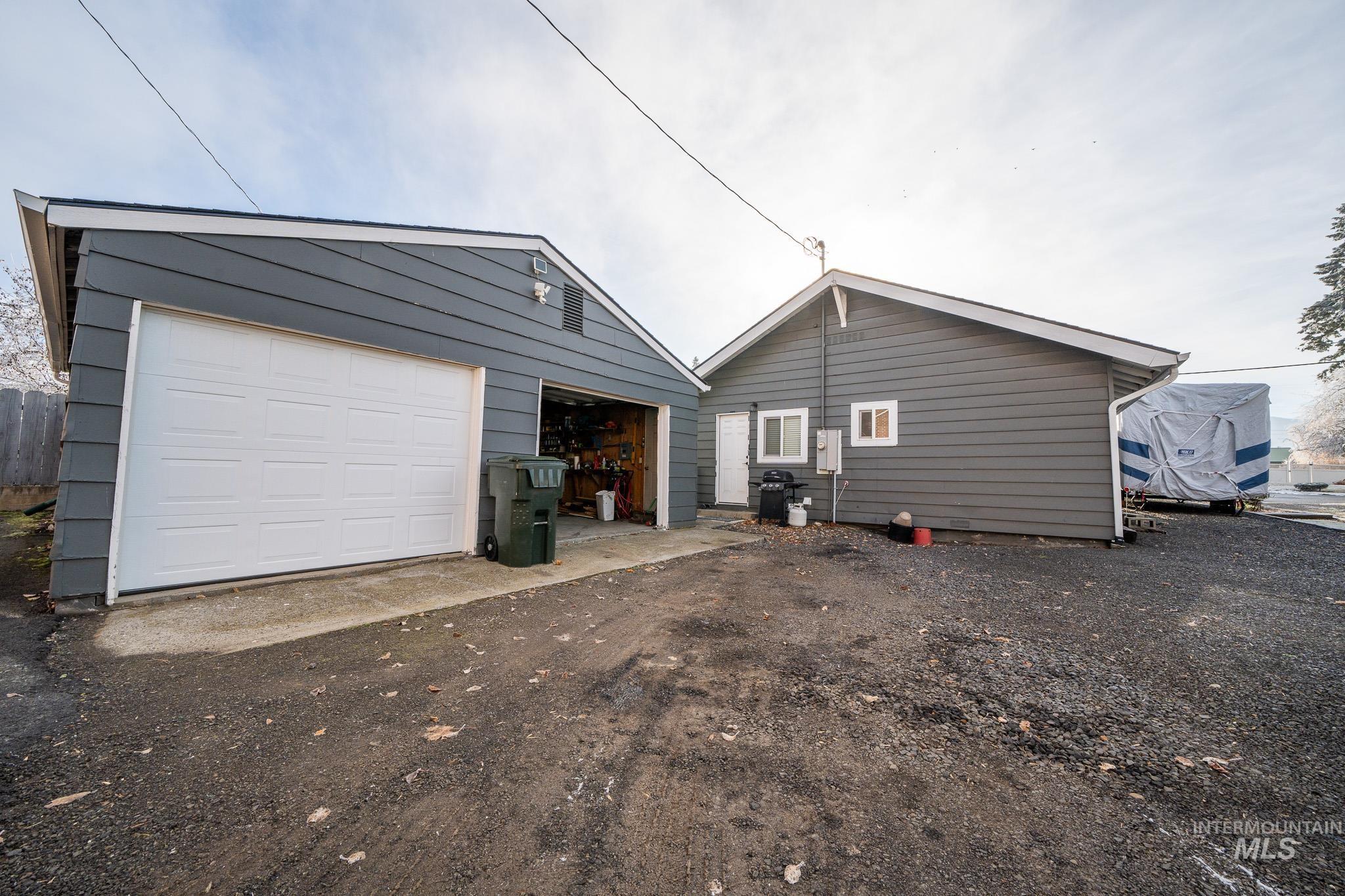 409 W South Street, Grangeville, Idaho 83530, 3 Bedrooms, 2 Bathrooms, Residential For Sale, Price $255,000, 98930729