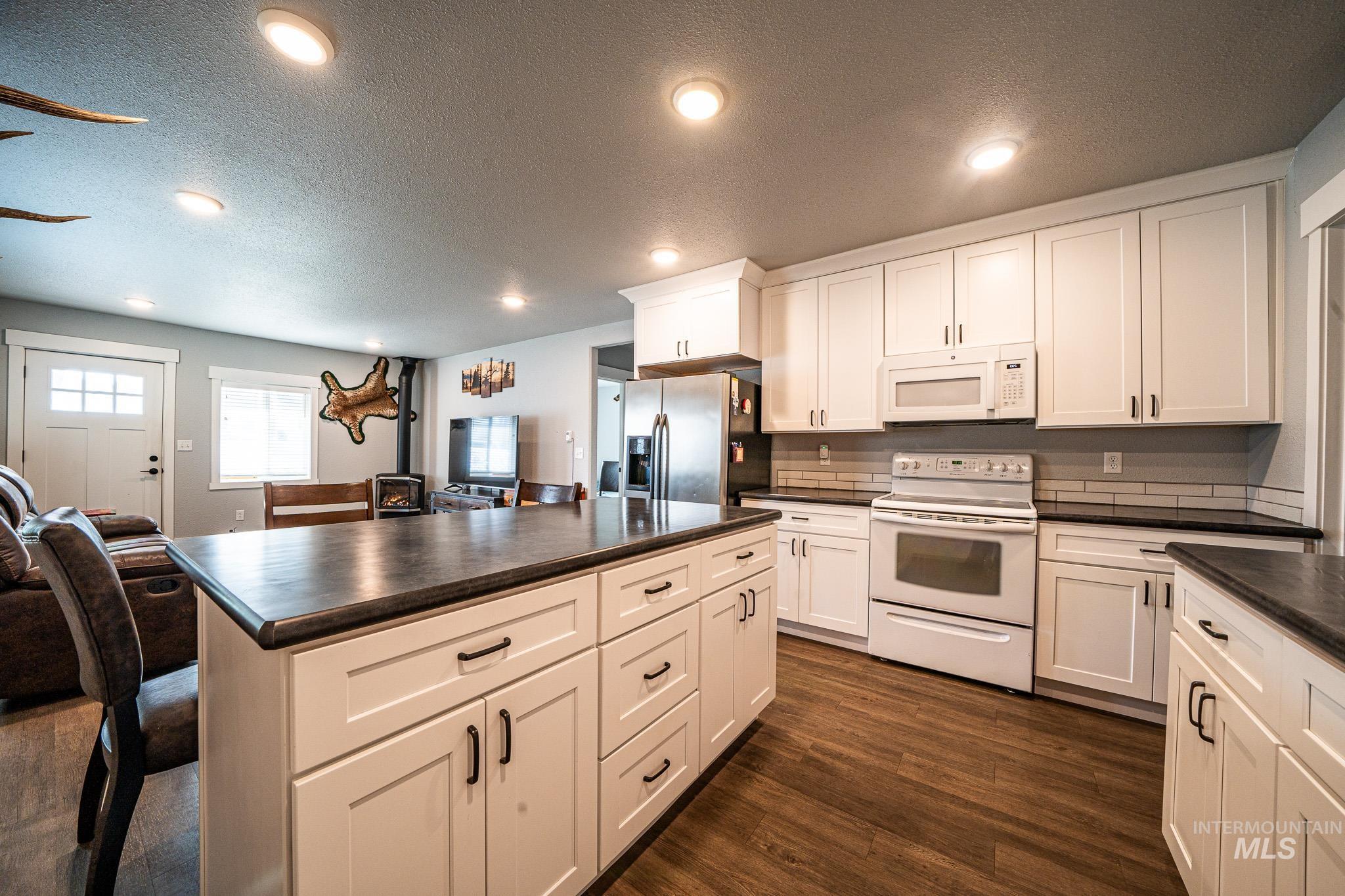 409 W South Street, Grangeville, Idaho 83530, 3 Bedrooms, 2 Bathrooms, Residential For Sale, Price $255,000, 98930729