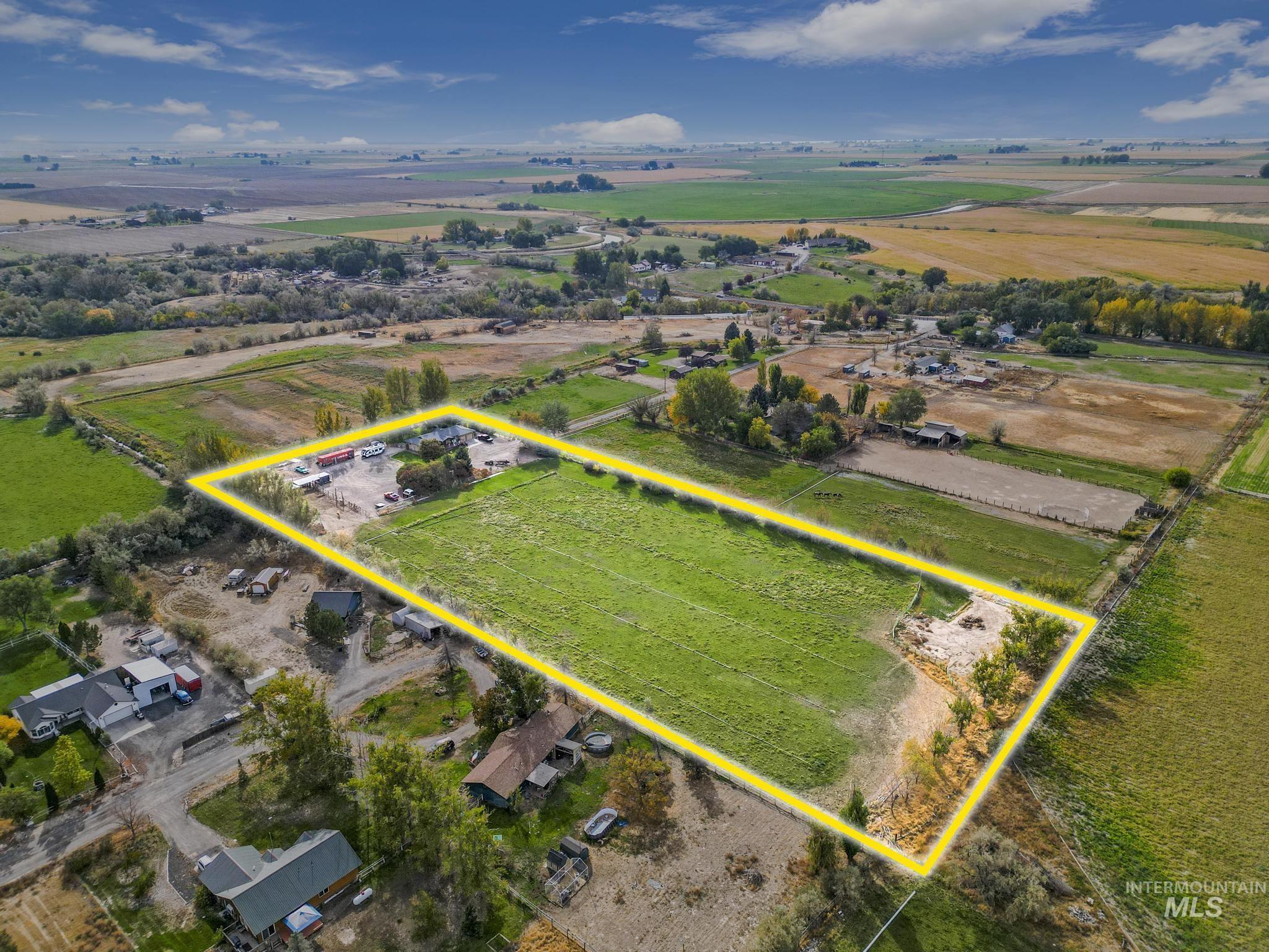 2220 E. 3762 N., Filer, Idaho 83328, 4 Bedrooms, 2.5 Bathrooms, Residential For Sale, Price $689,999, 98930778