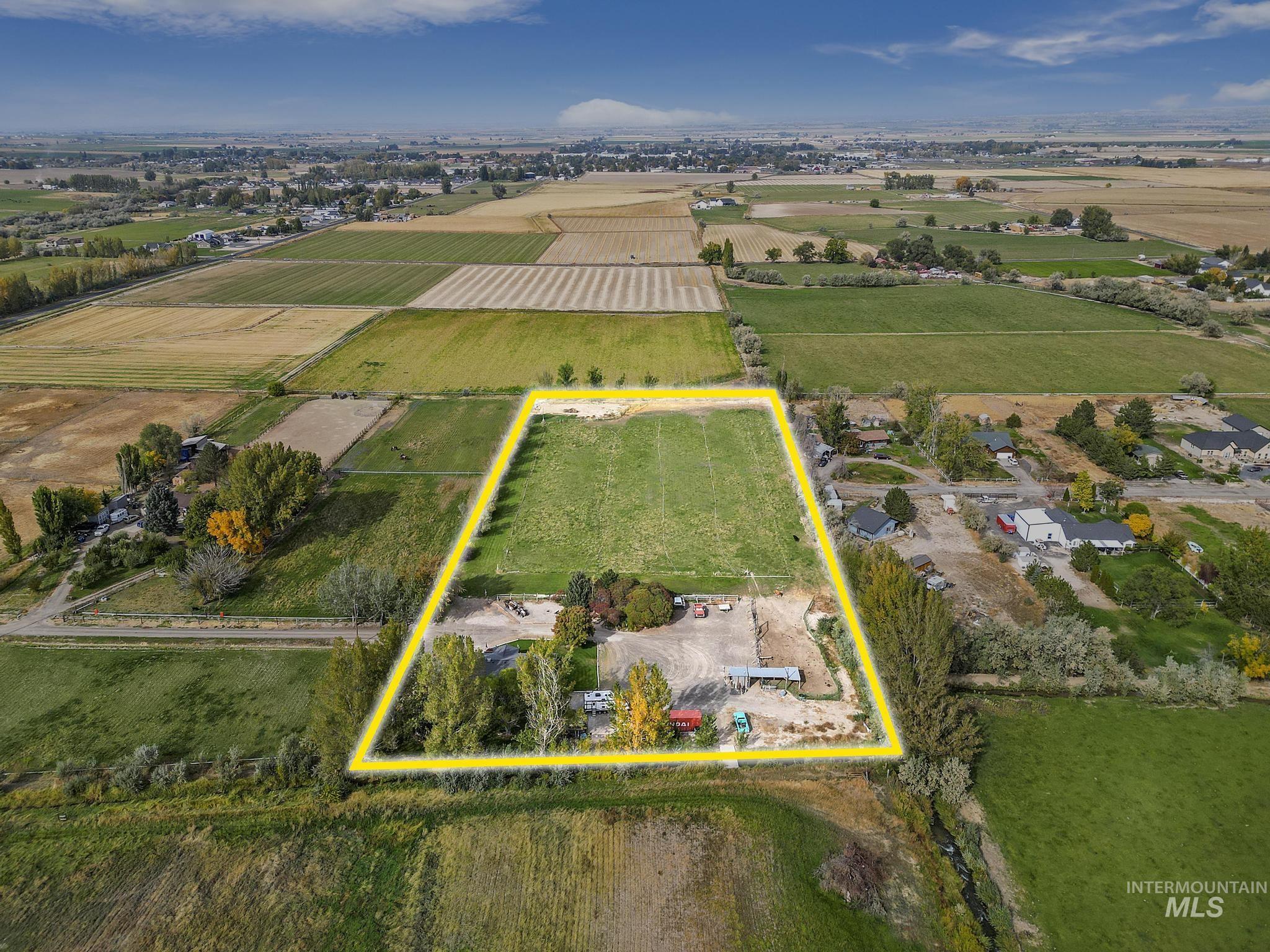 2220 E. 3762 N., Filer, Idaho 83328, 4 Bedrooms, 2.5 Bathrooms, Residential For Sale, Price $689,999, 98930778