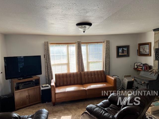 17 Summer Dr., Garden Valley, Idaho 83622, 2 Bedrooms, 2 Bathrooms, Residential For Sale, Price $195,000, 98930782