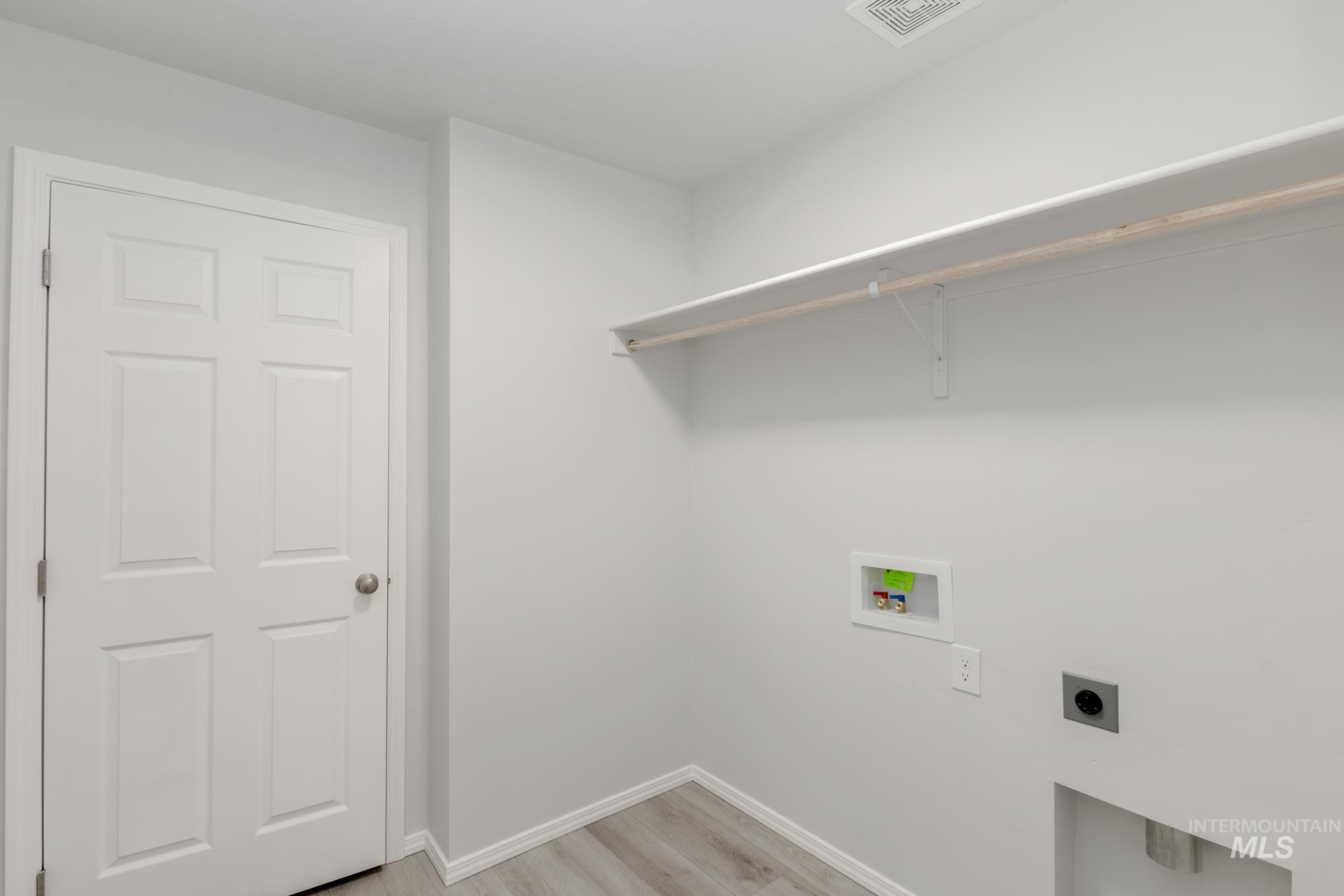 672 S Jayo Ct, Emmett, Idaho 83617, 4 Bedrooms, 2.5 Bathrooms, Residential For Sale, Price $444,990, 98930866