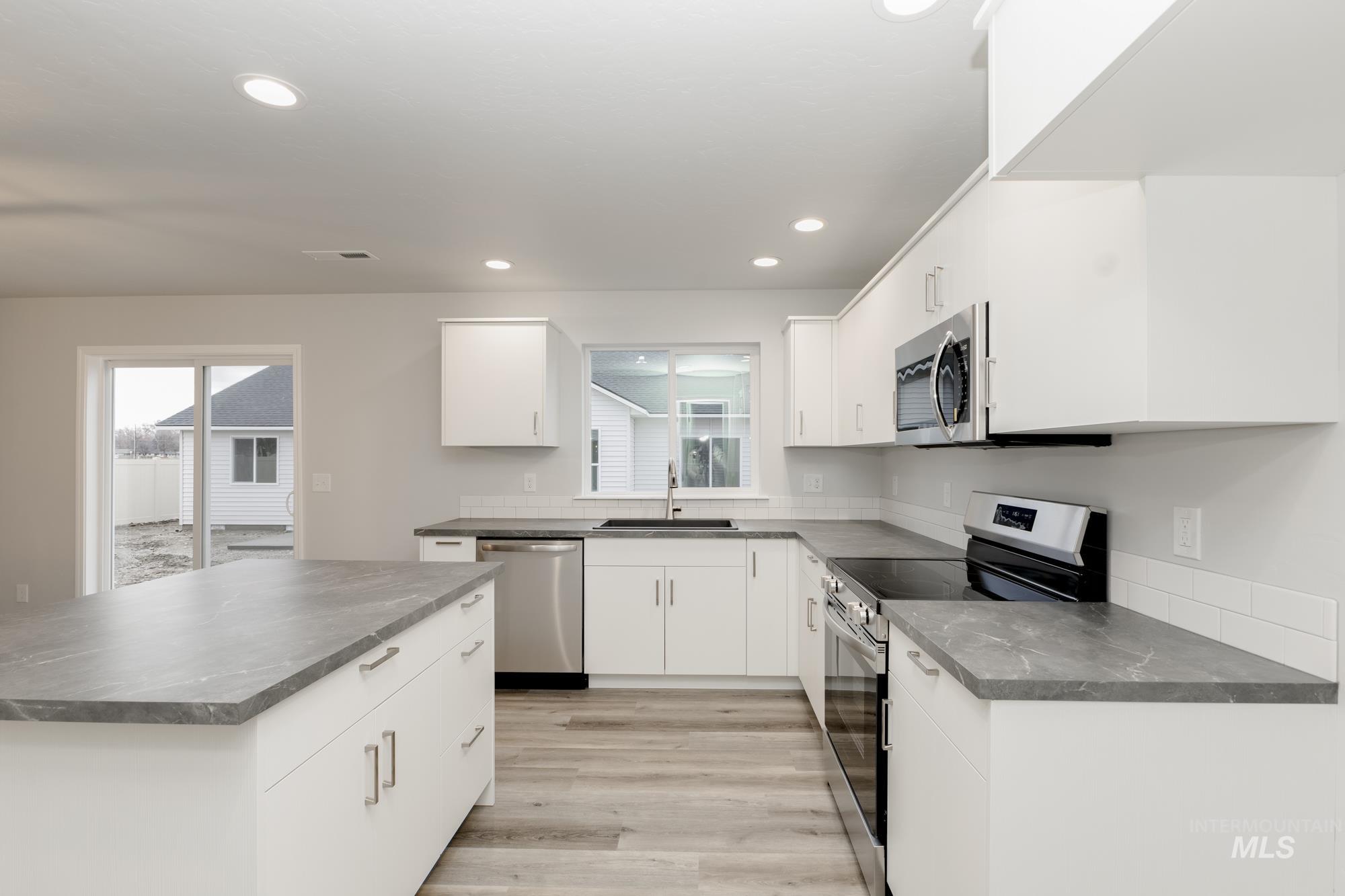 652 S Jayo Ct, Emmett, Idaho 83617, 4 Bedrooms, 2.5 Bathrooms, Residential For Sale, Price $414,990, 98930868