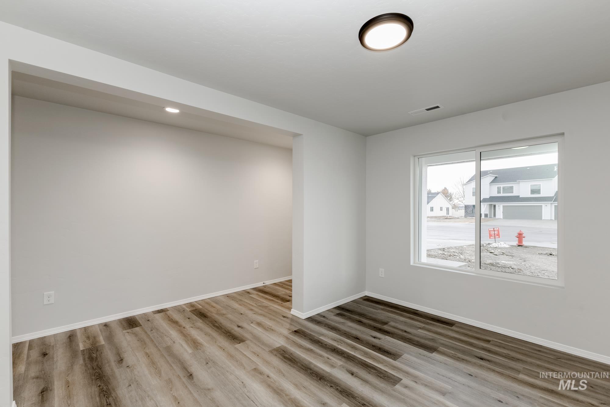 652 S Jayo Ct, Emmett, Idaho 83617, 4 Bedrooms, 2.5 Bathrooms, Residential For Sale, Price $414,990, 98930868