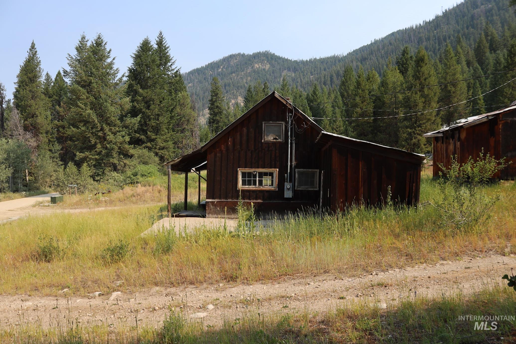 2236 Johnson Creek Road, Yellow Pine, Idaho 83677, 1 Bedroom, 1 Bathroom, Residential For Sale, Price $729,000, 98930907