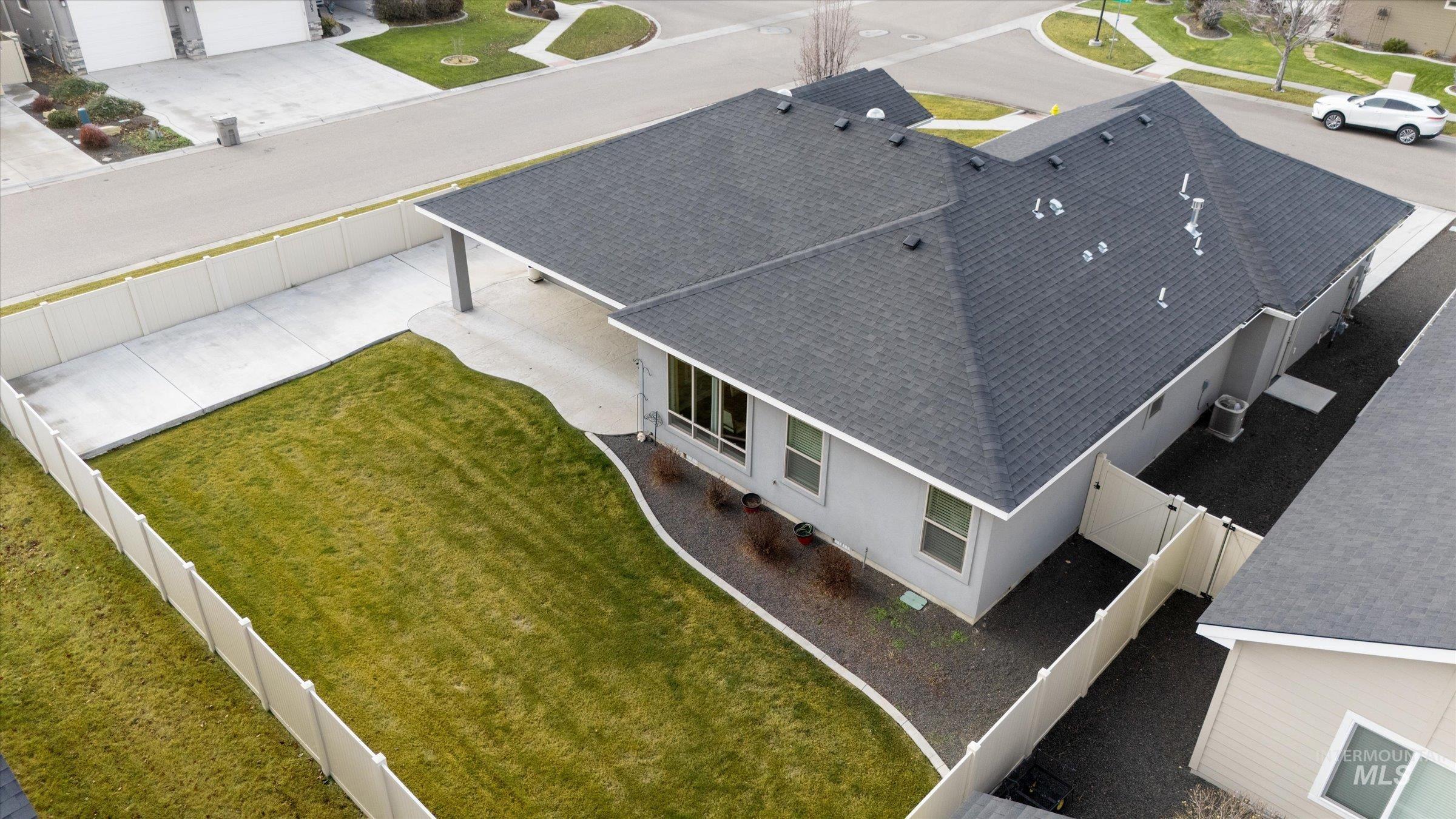 4807 S Lava Springs Loop, Nampa, Idaho 83686, 3 Bedrooms, 2 Bathrooms, Residential For Sale, Price $515,000,MLS 98931018