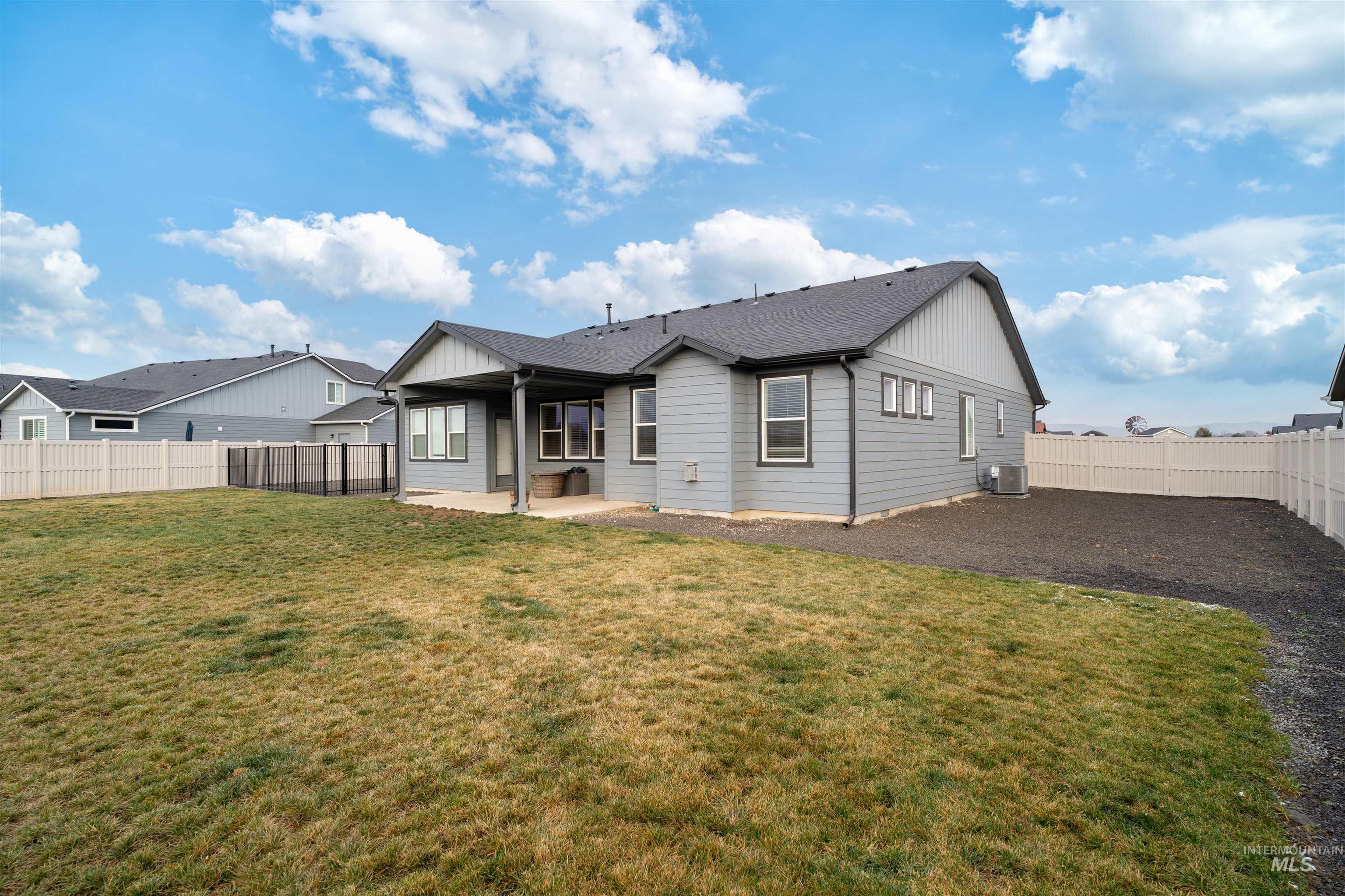 17283 N Andoni Way, Nampa, Idaho 83687, 4 Bedrooms, 2 Bathrooms, Residential For Sale, Price $549,800,MLS 98931211