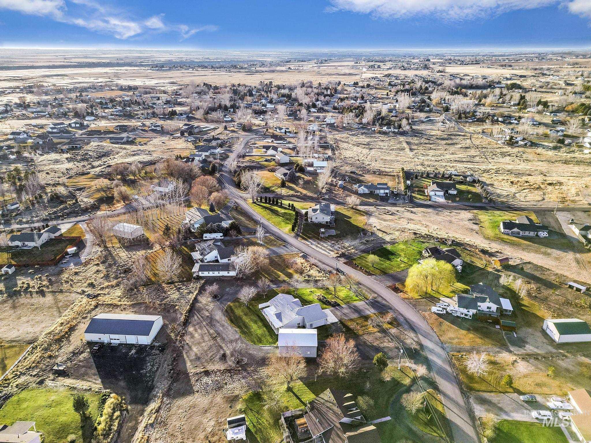 285 Dollar Hide Way, Jerome, Idaho 83338, 3 Bedrooms, 2 Bathrooms, Residential For Sale, Price $600,000,MLS 98931300