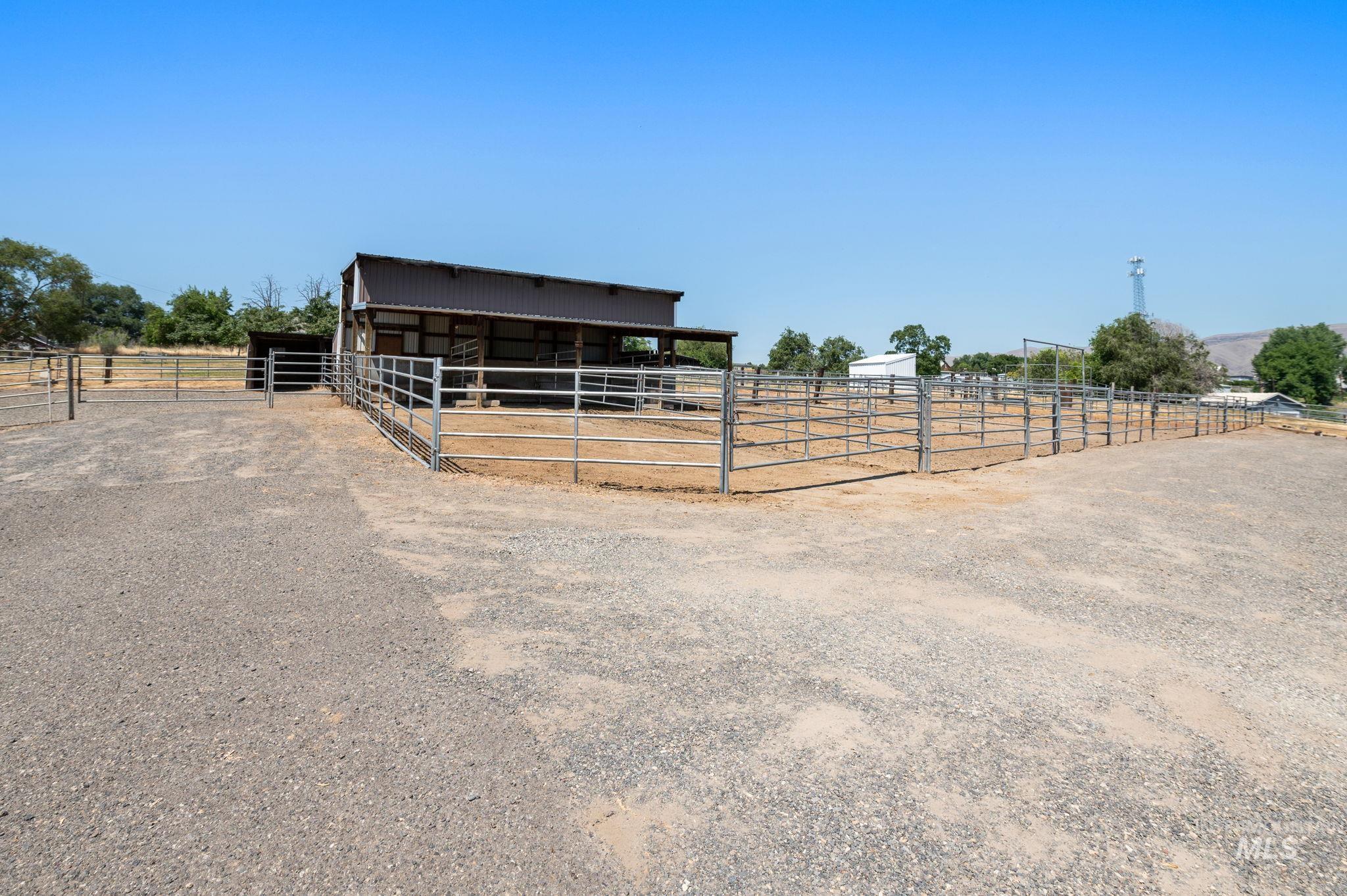 1792 Lambert Drive, Clarkston, Washington 99403, 3 Bedrooms, 2 Bathrooms, Residential For Sale, Price $675,000, 98931565