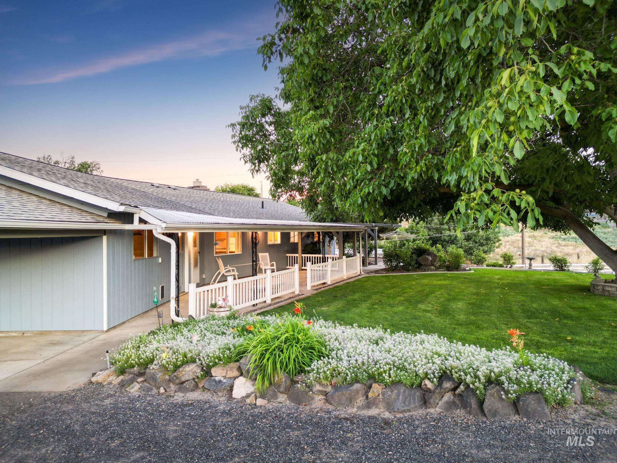 1792 Lambert Drive, Clarkston, Washington 99403, 3 Bedrooms, 2 Bathrooms, Residential For Sale, Price $675,000, 98931565