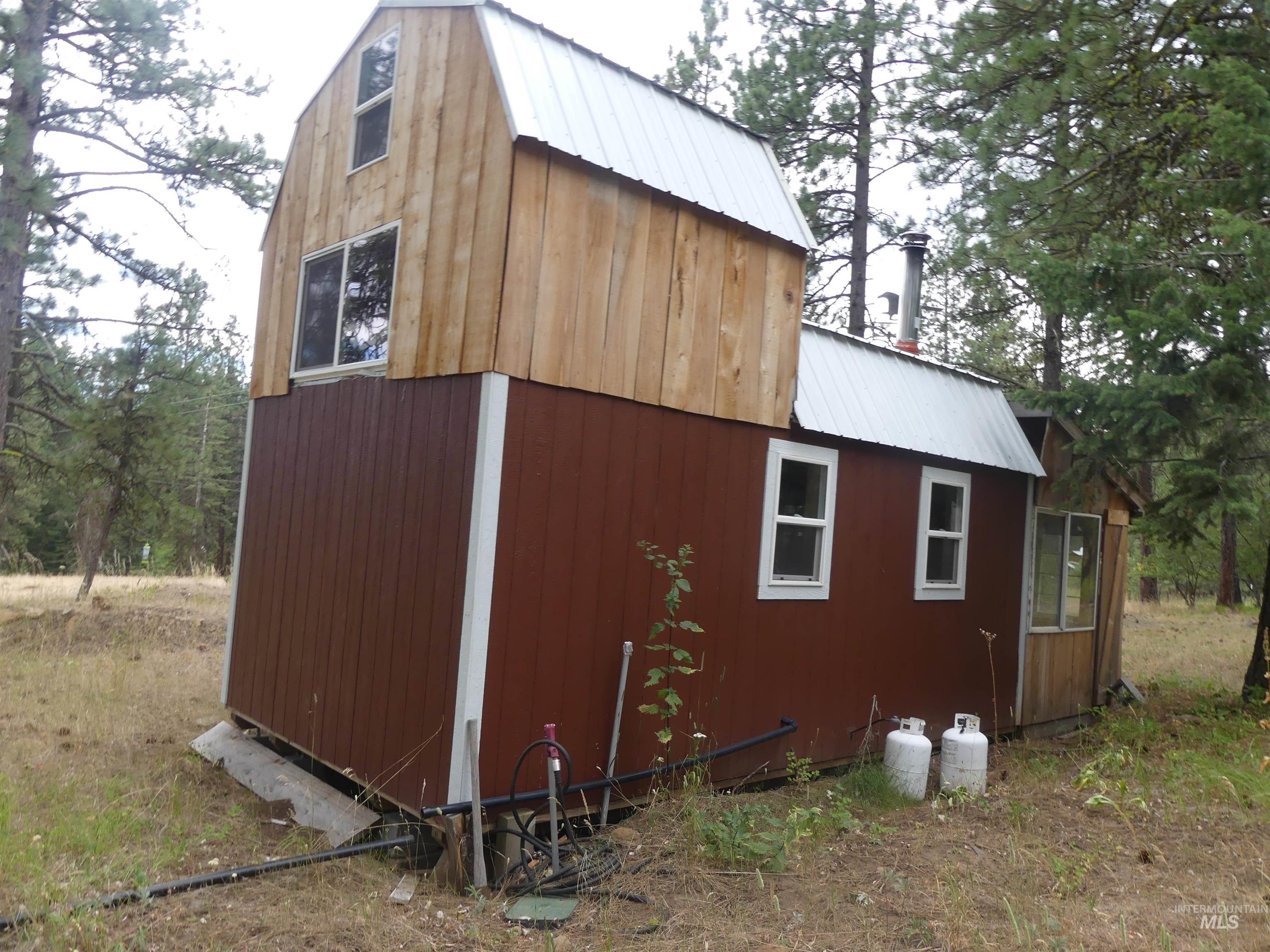 309 Wildrose Ln, Anatone, Washington 99401, 1 Bedroom, 1 Bathroom, Residential For Sale, Price $140,000, 98931570