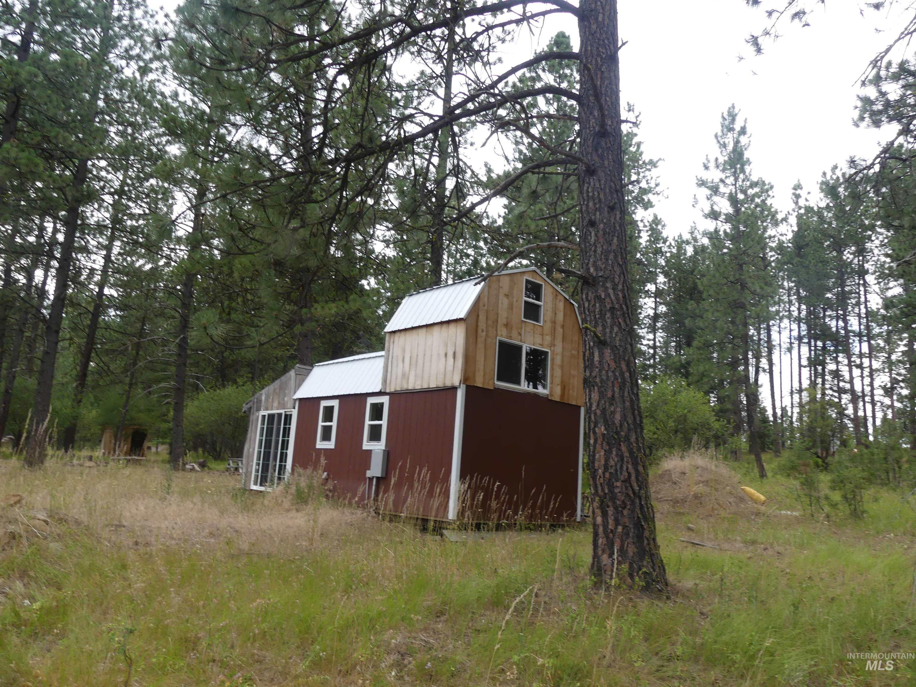 309 Wildrose Ln, Anatone, Washington 99401, 1 Bedroom, 1 Bathroom, Residential For Sale, Price $140,000, 98931570