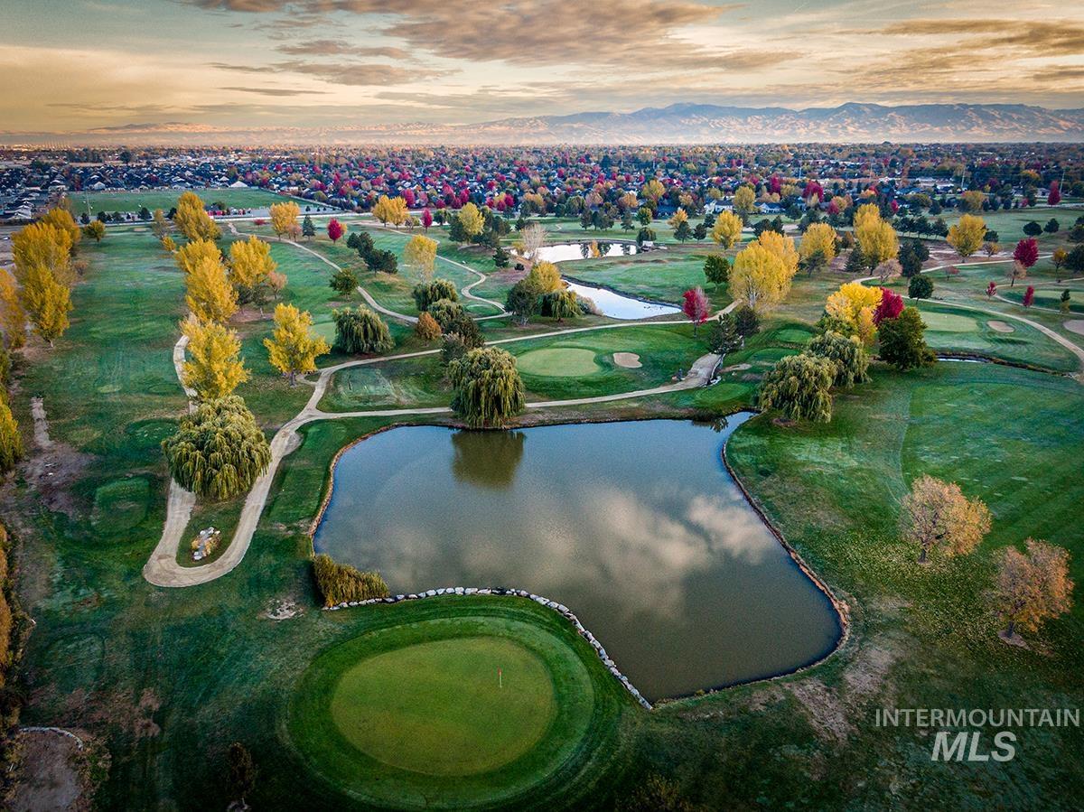 3358 E Cedarhurst Drive, Meridian, Idaho 83642, 3 Bedrooms, 2 Bathrooms, Residential For Sale, Price $468,000,MLS 98931645