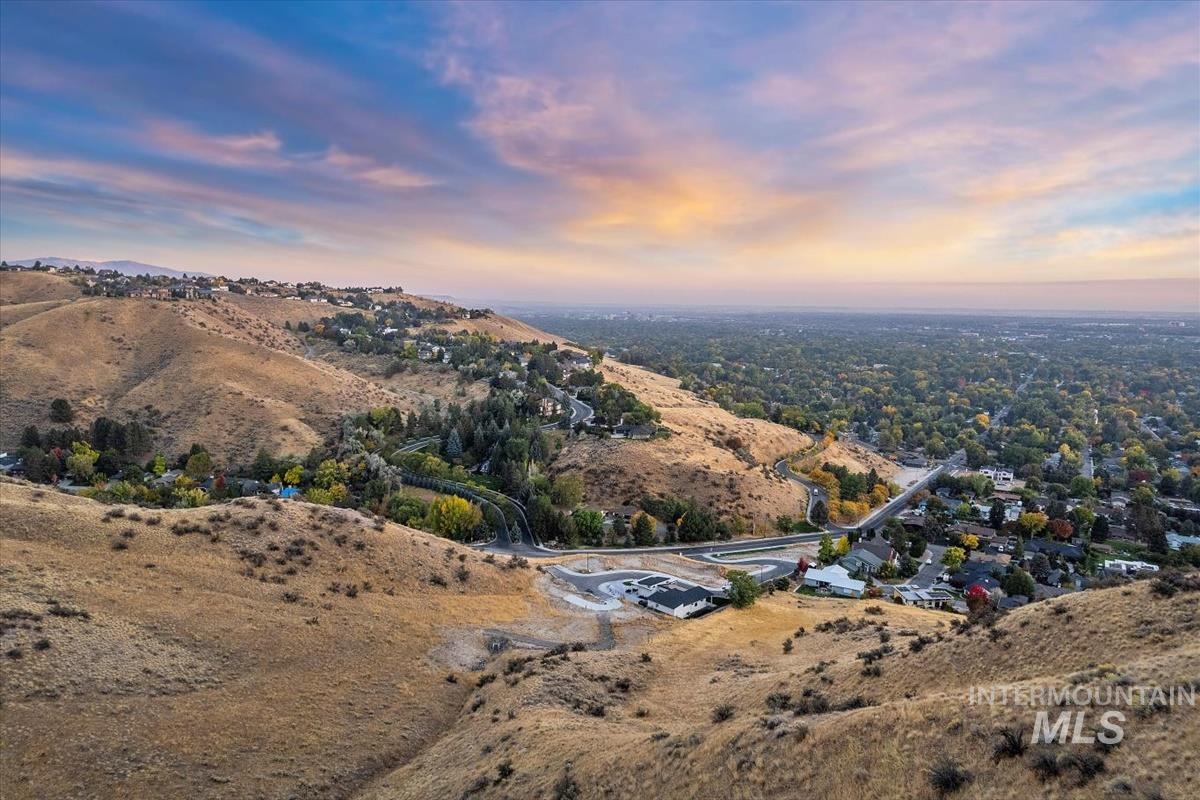 5544 N Polecat Lofts Ln, Boise, Idaho 83703, 3 Bedrooms, 2.5 Bathrooms, Residential For Sale, Price $1,499,900,MLS 98932034