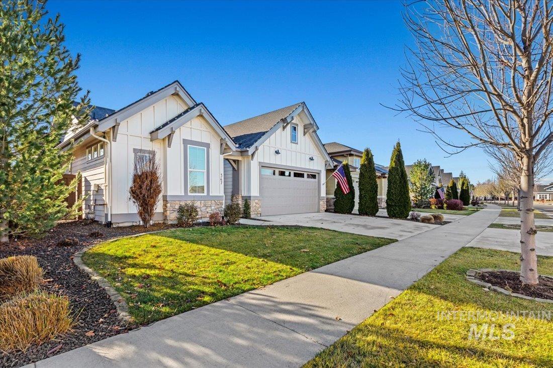 347 W Lockhart Lane, Meridian, Idaho 83646, 3 Bedrooms, 2 Bathrooms, Residential For Sale, Price $574,900,MLS 98932055