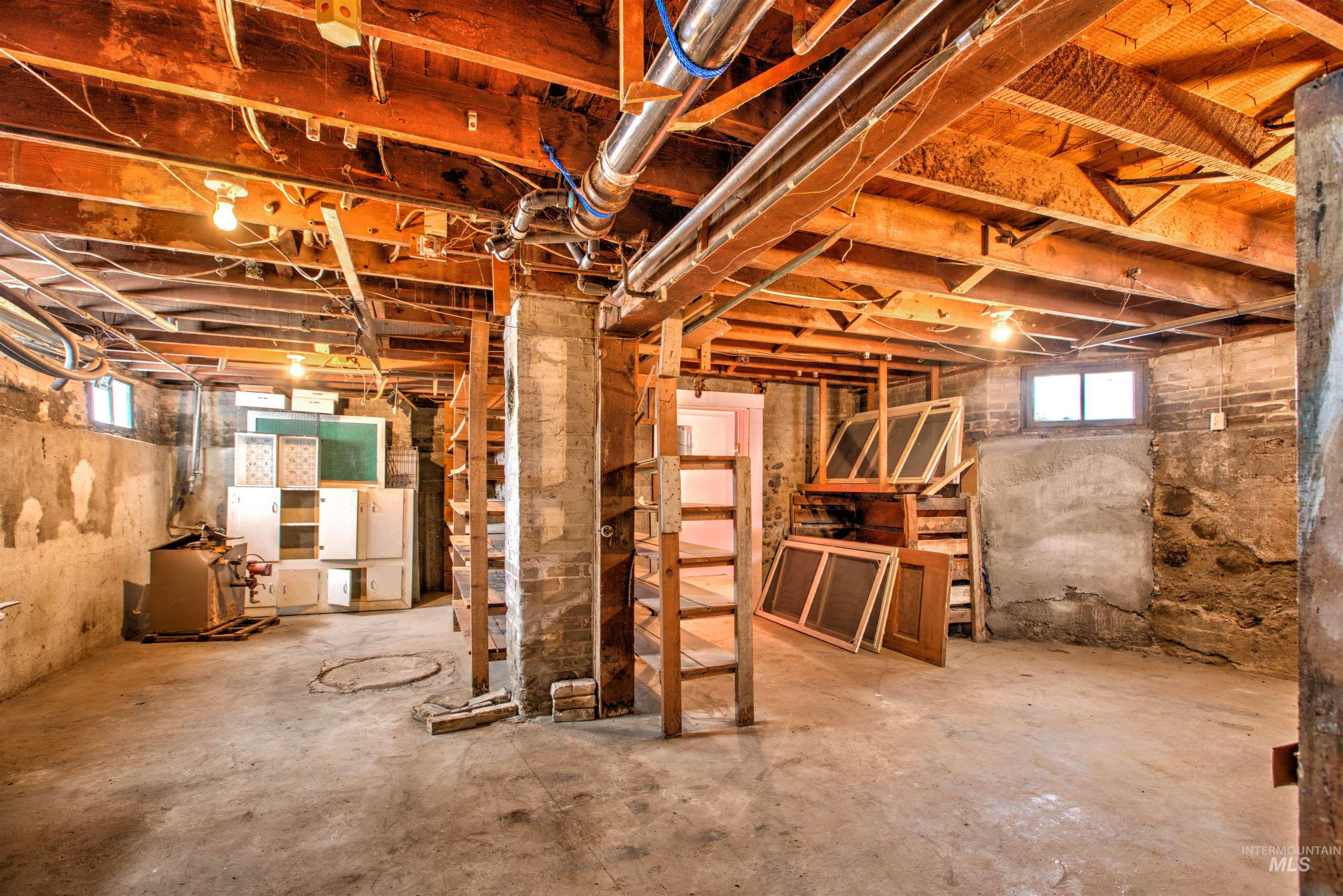 601 1st Ave East, Jerome, Idaho 83338, 3 Bedrooms, 1.5 Bathrooms, Residential For Sale, Price $300,000, 98932060