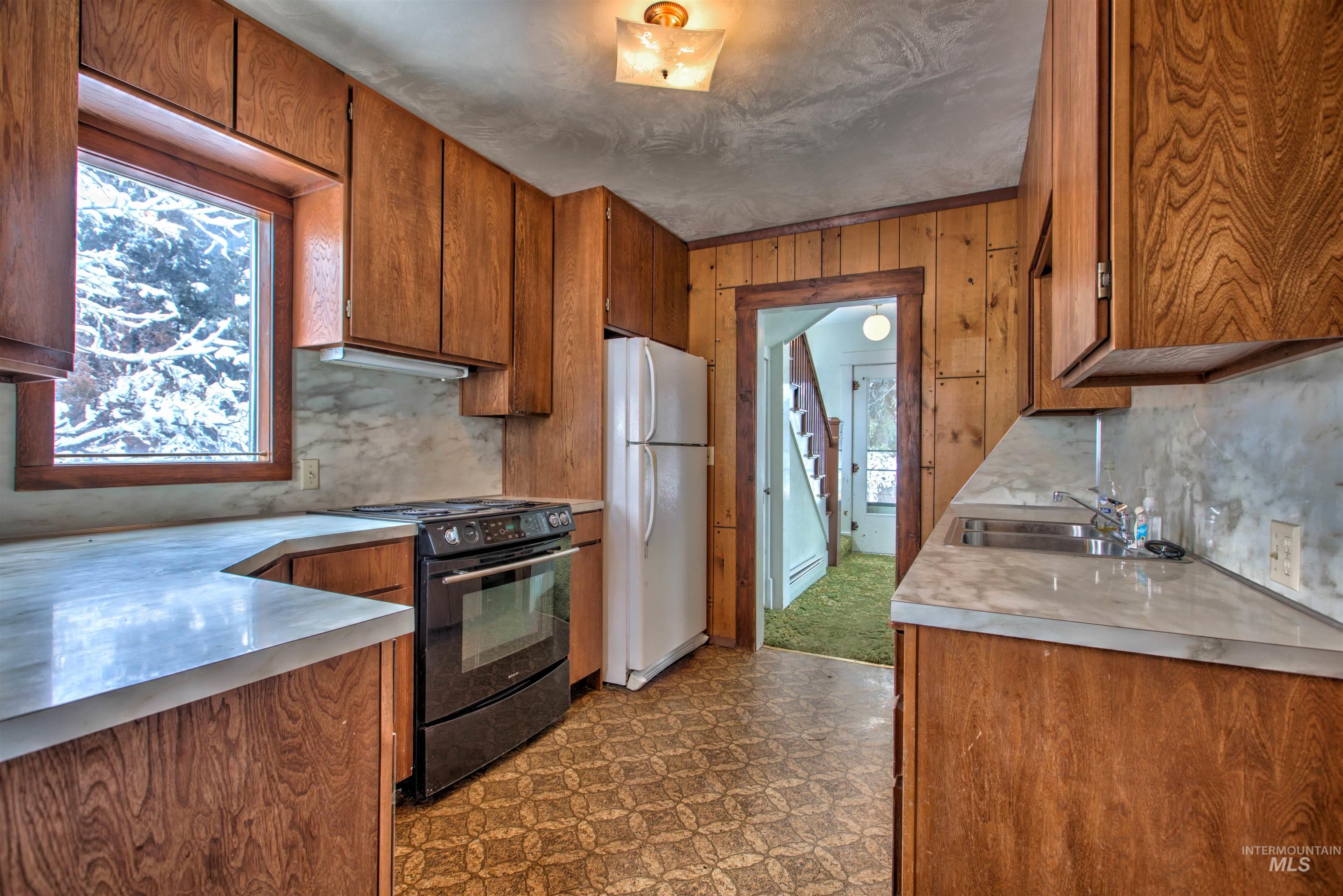 601 1st Ave East, Jerome, Idaho 83338, 3 Bedrooms, 1.5 Bathrooms, Residential For Sale, Price $300,000, 98932060