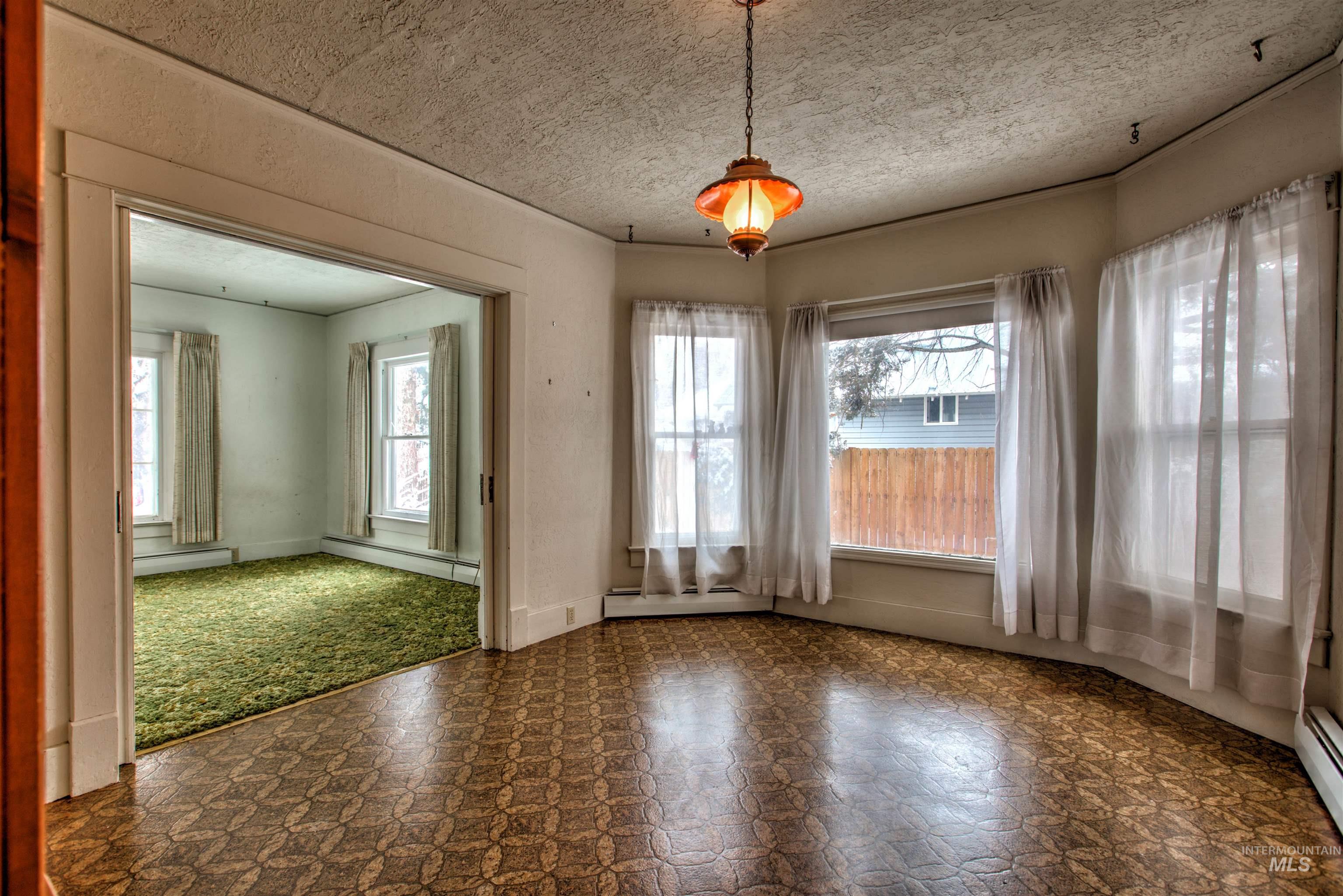 601 1st Ave East, Jerome, Idaho 83338, 3 Bedrooms, 1.5 Bathrooms, Residential For Sale, Price $300,000, 98932060