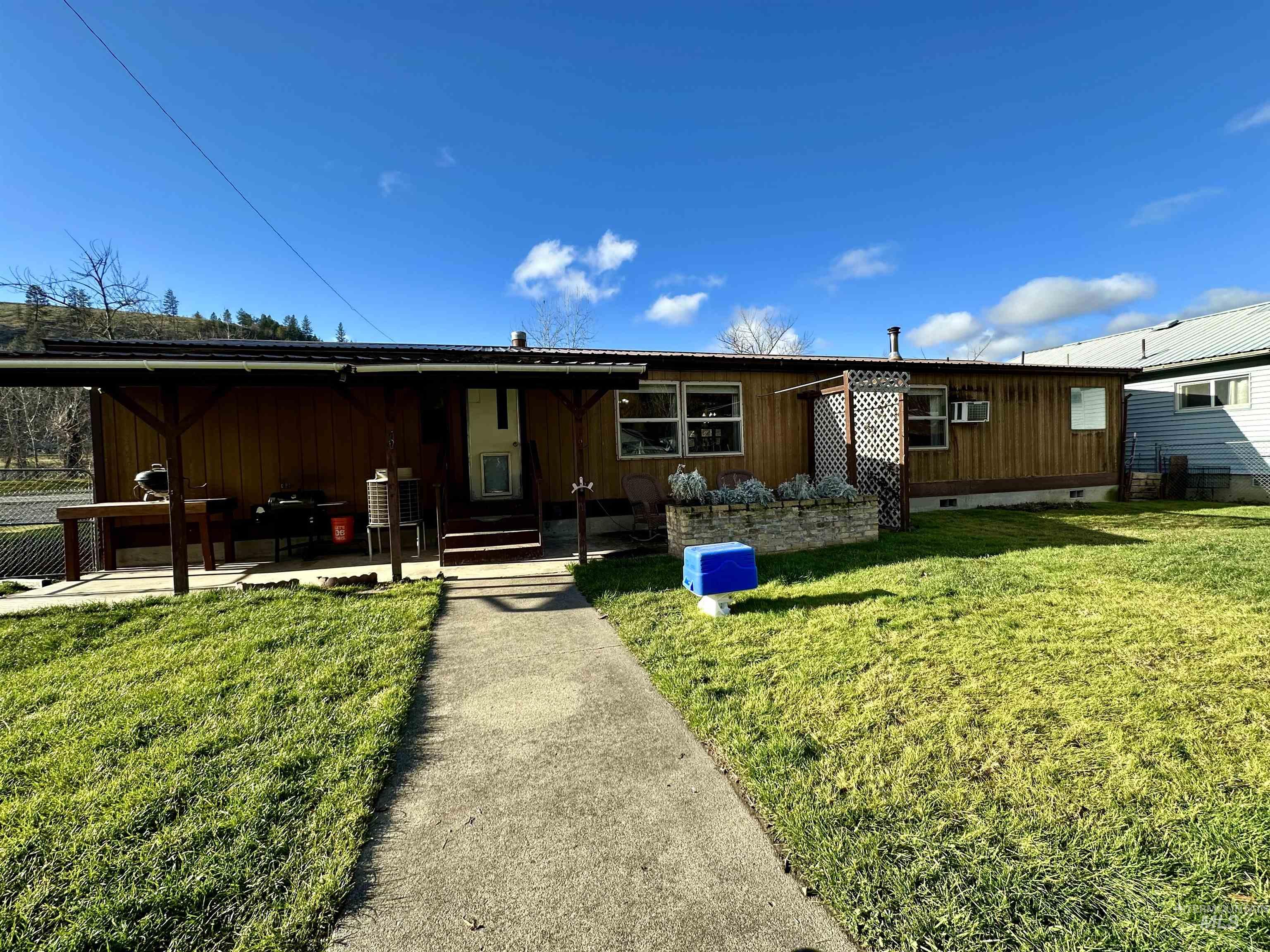 110 Main Street, Stites, Idaho 83552, 3 Bedrooms, 2 Bathrooms, Residential For Sale, Price $249,000,MLS 98932091