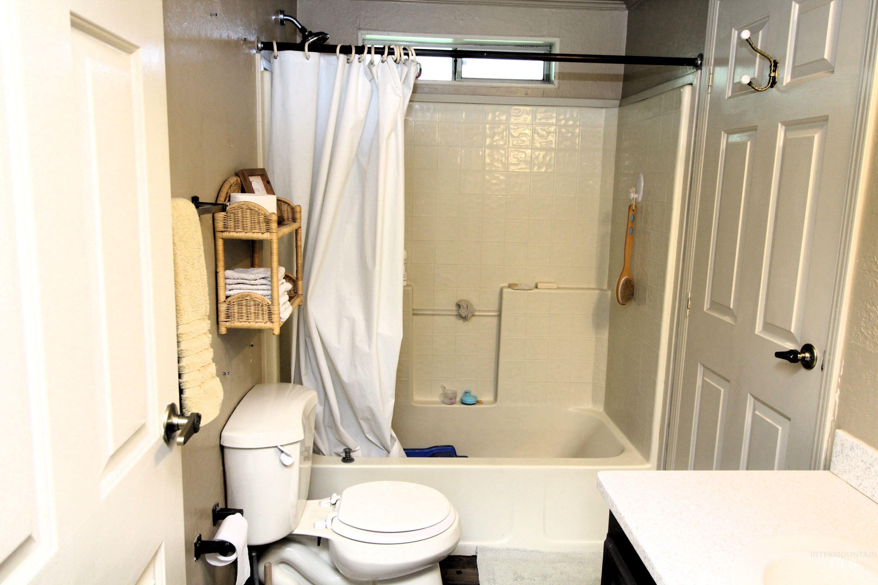 518 US Highway 95, Weiser, Idaho 83672, 3 Bedrooms, 2 Bathrooms, Residential For Sale, Price $425,000,MLS 98932170