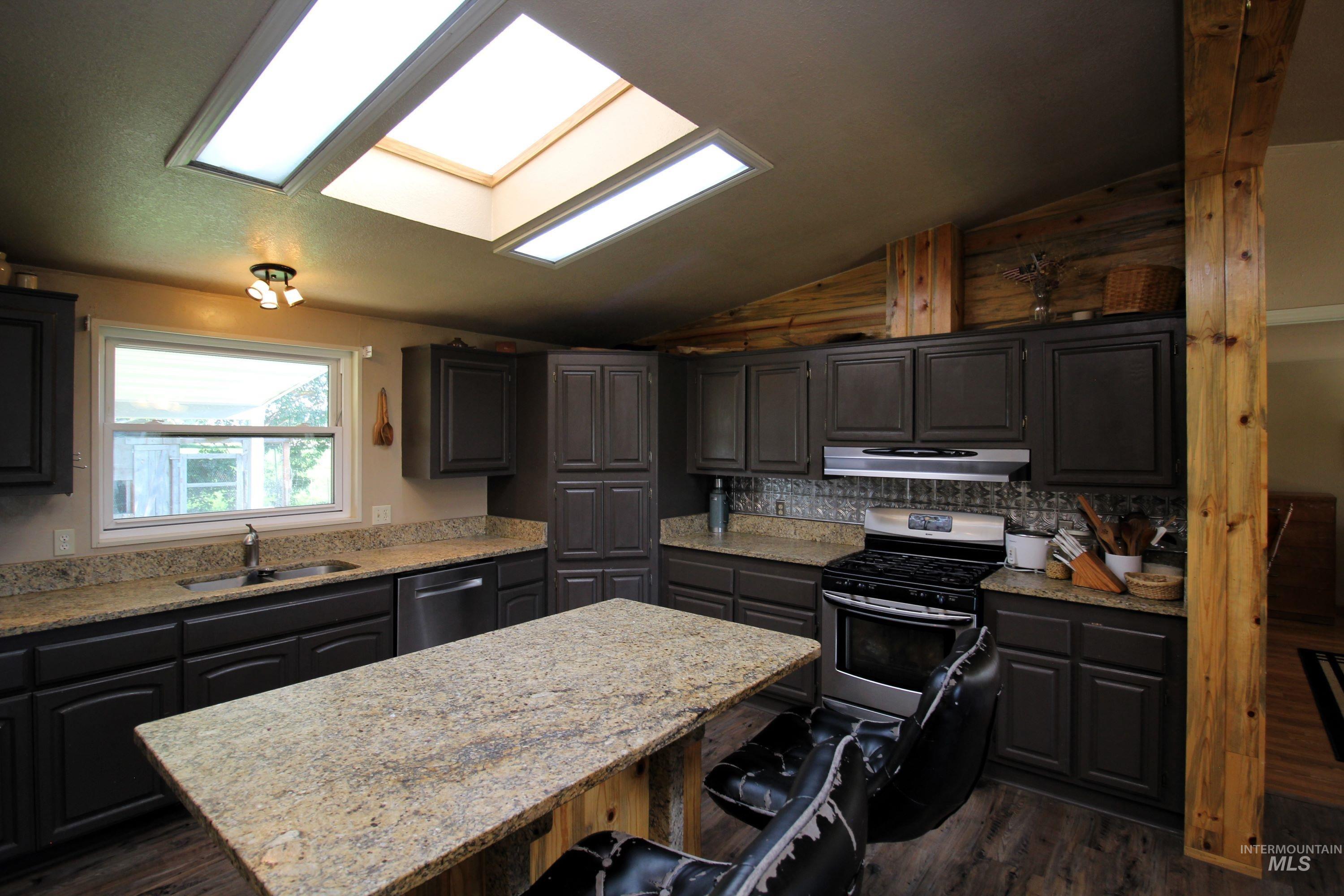 518 US Highway 95, Weiser, Idaho 83672, 3 Bedrooms, 2 Bathrooms, Residential For Sale, Price $425,000,MLS 98932170