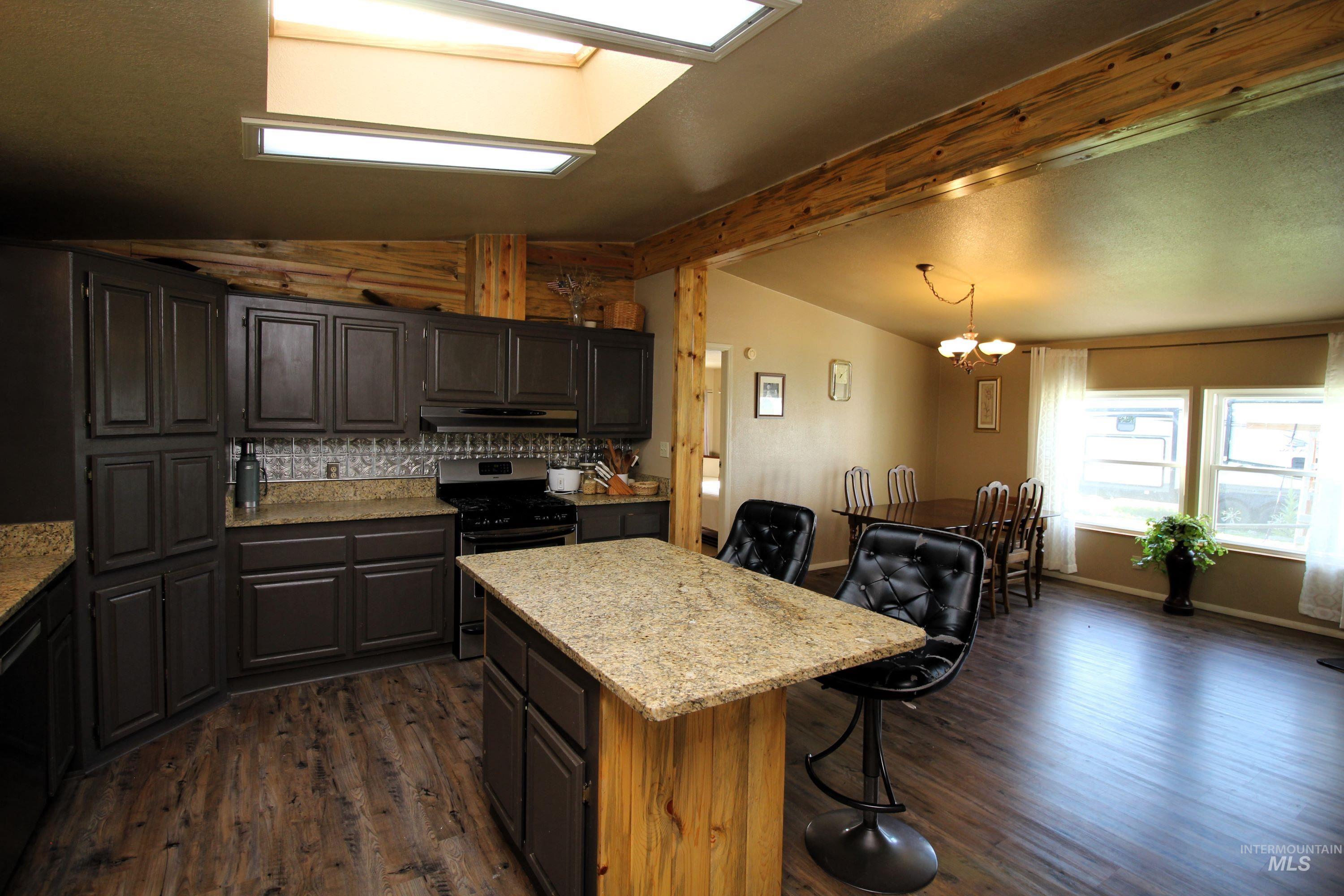 518 US Highway 95, Weiser, Idaho 83672, 3 Bedrooms, 2 Bathrooms, Residential For Sale, Price $425,000,MLS 98932170