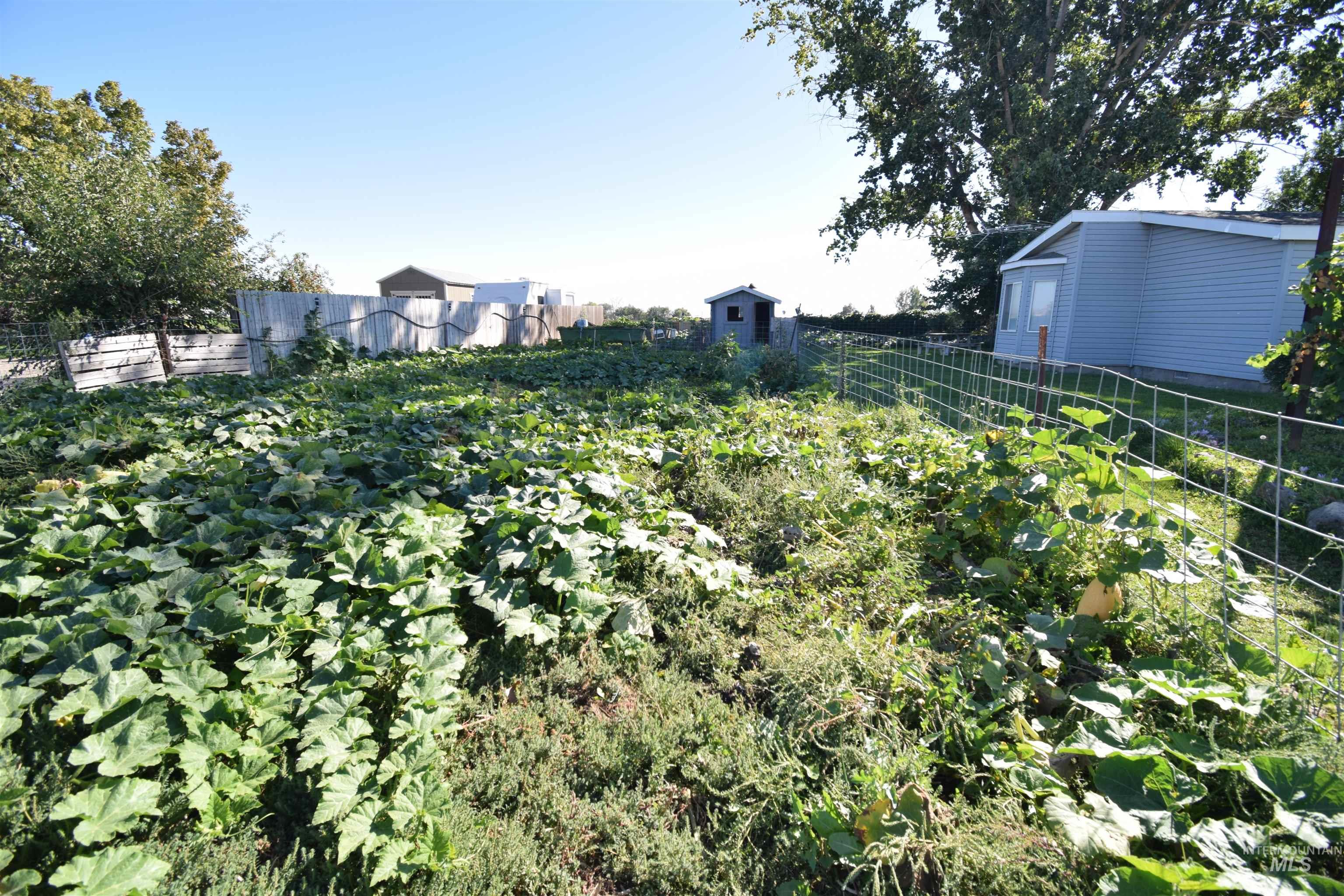 518 US Highway 95, Weiser, Idaho 83672, 3 Bedrooms, 2 Bathrooms, Residential For Sale, Price $425,000,MLS 98932170