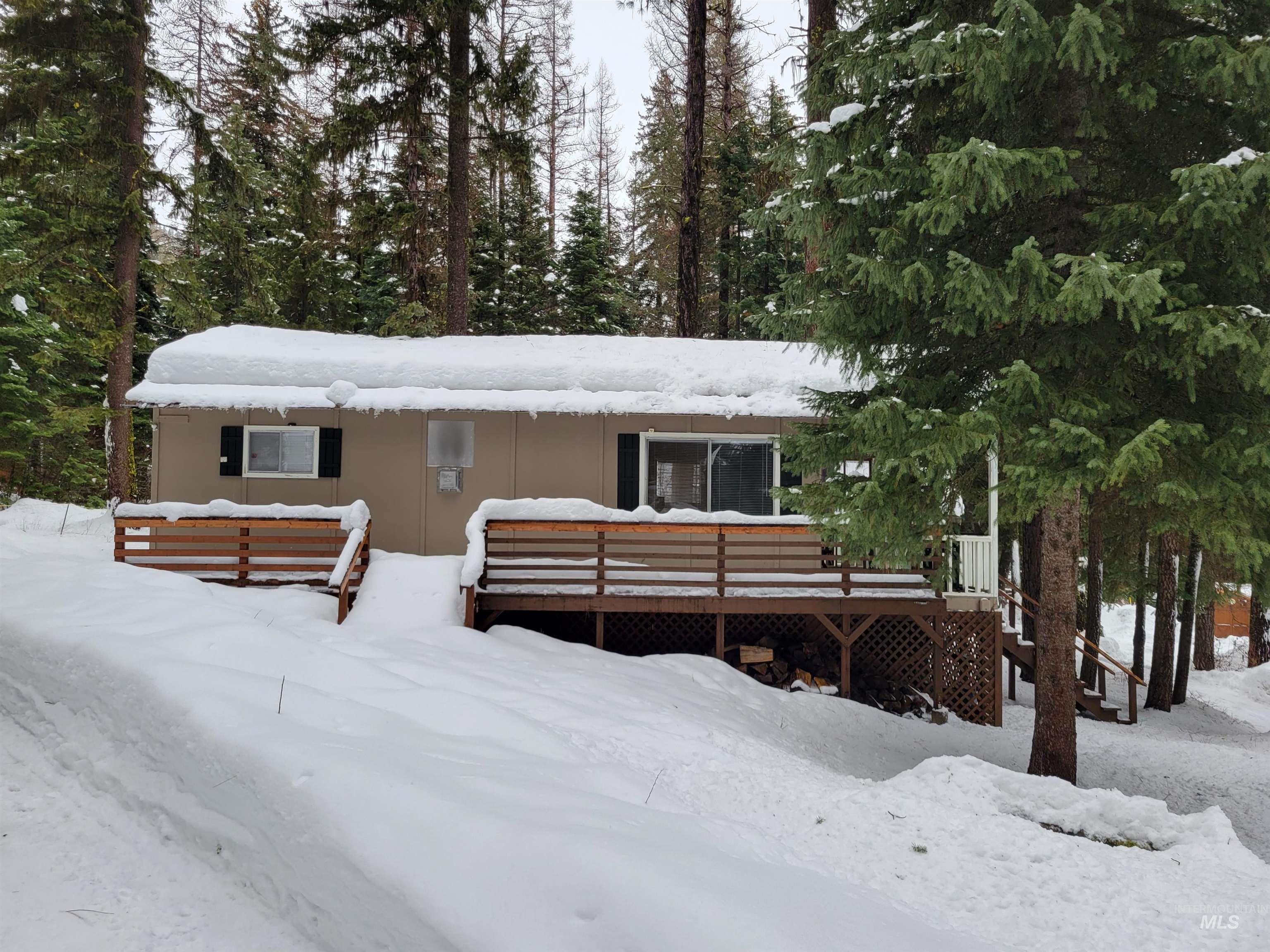 651 Docs Court, Cascade, Idaho 83611, 2 Bedrooms, 1 Bathroom, Residential For Sale, Price $169,900,MLS 98932284