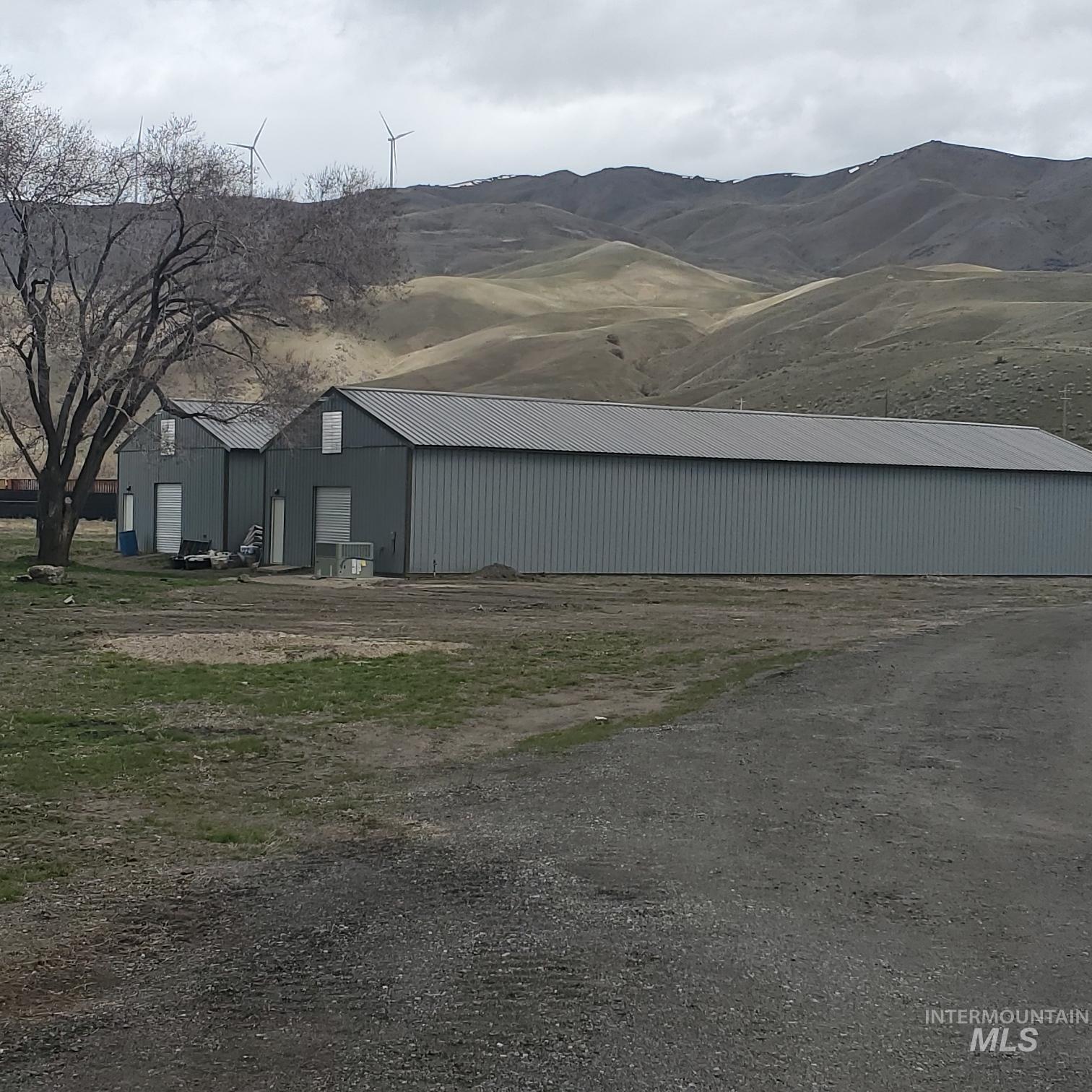 300 Old Oregon Trail Hwy, Huntington, Oregon 97907, 2 Bedrooms, 2 Bathrooms, Farm & Ranch For Sale, Price $530,000, 98932303